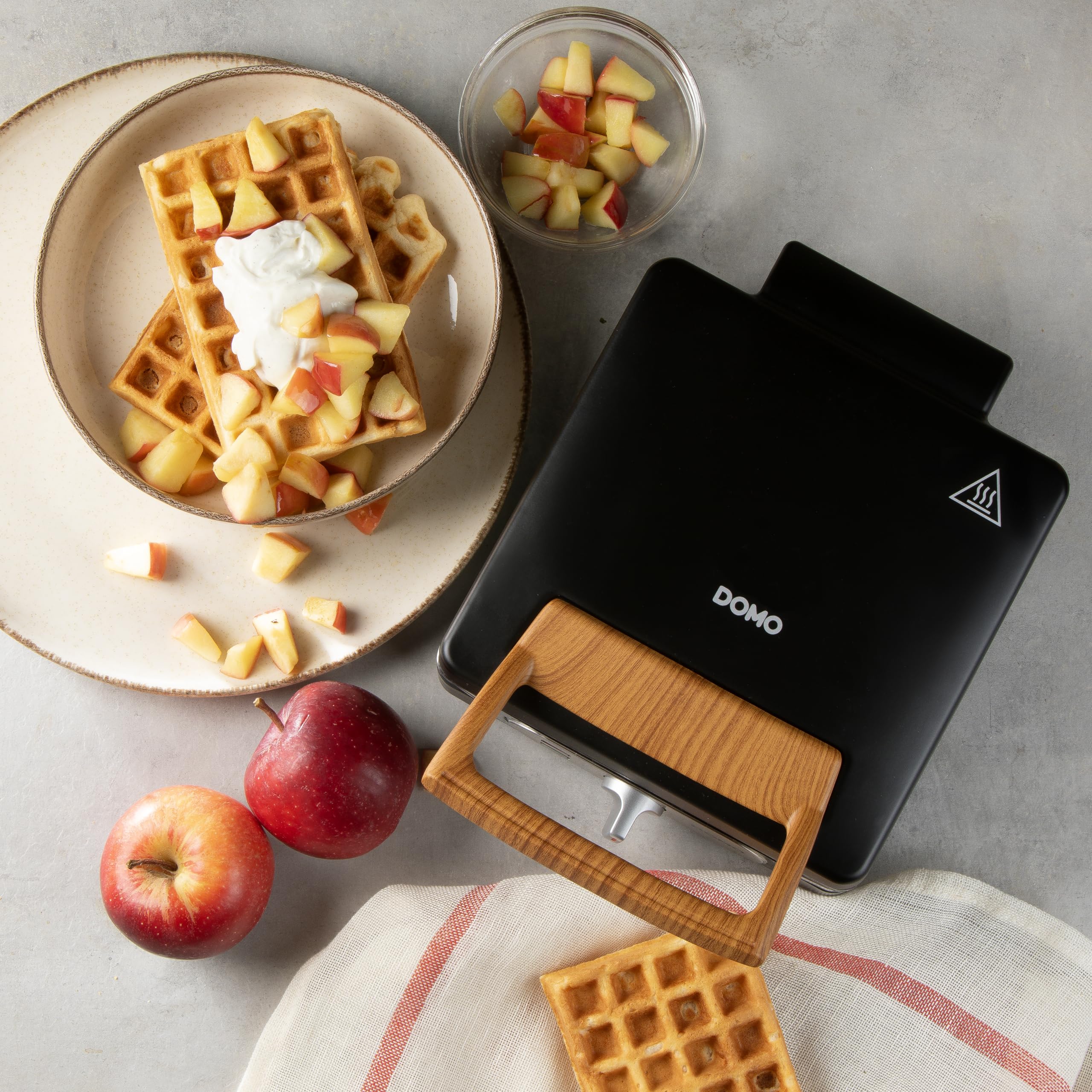 DOMO DO9275W Waffle para 2 gofres belgas - Gofres XL 4x7 - Revestimiento antiadherente sin PFAS - 1400W - Revestimiento cerámico - Negro