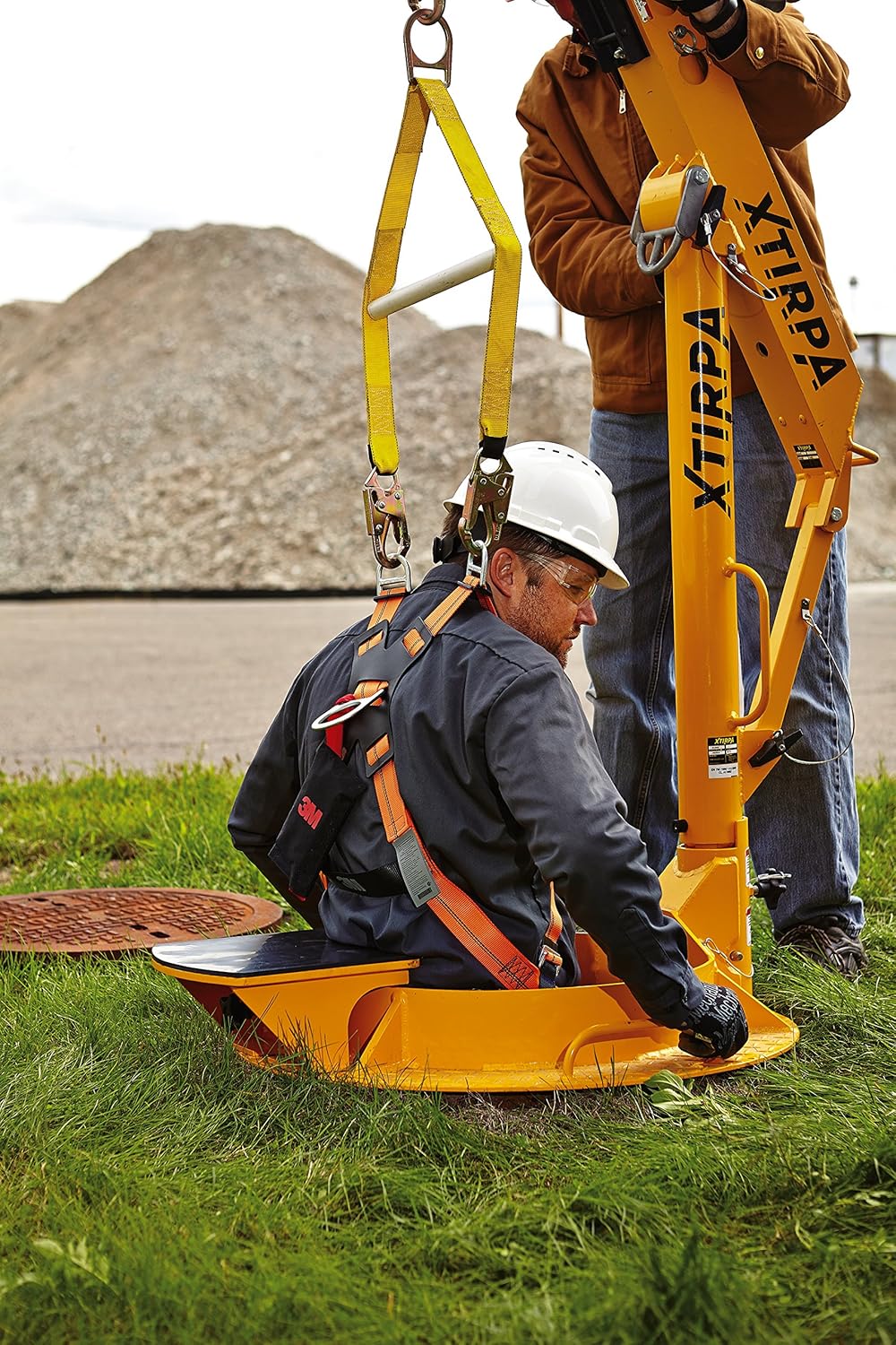 3M Economy Fall Protection Harness with Pass Thru Leg and Pass Thru Chest Connection, Back, Side and Shoulder D-Rings, 1A5E-U, Universal