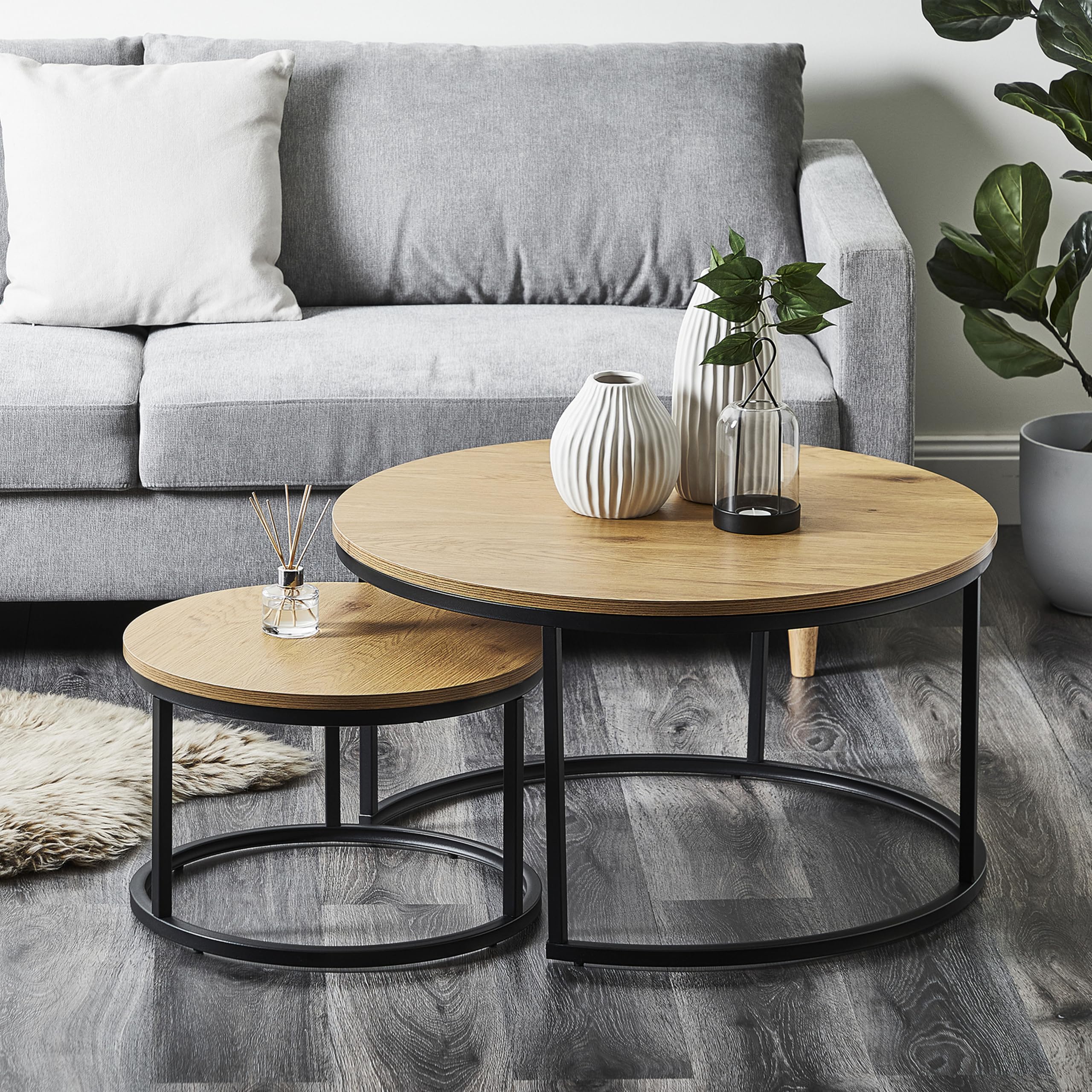 Hamdan Collection Accent Tables for The Living Room That are Stackable and Round, Modern, and Have an Industrial Wood Finish and Powder-Coated Metal Frame-White Gold