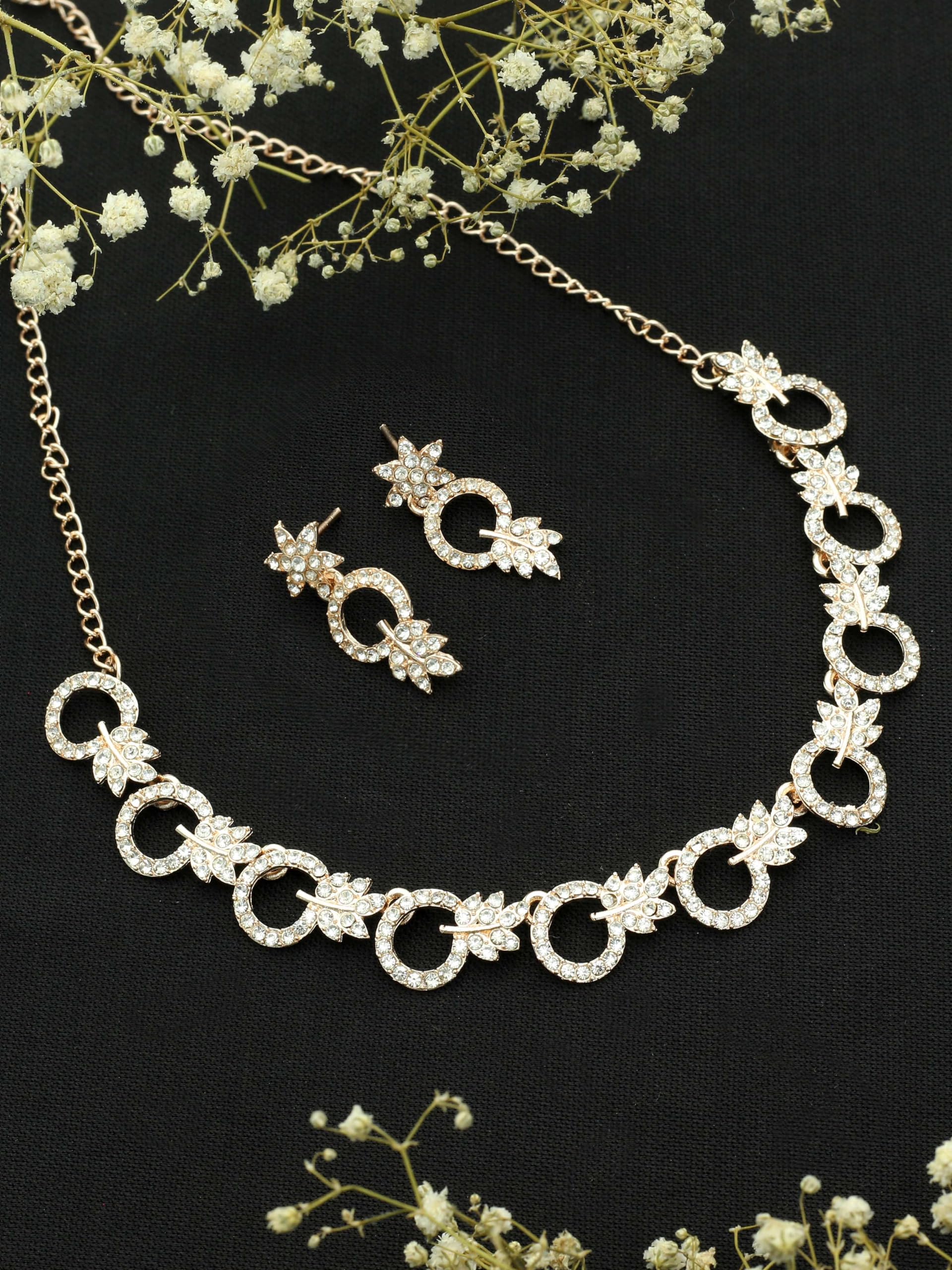 Samyuktha Wykwintny owalno-liściasty uroczy naszyjnik choker zestaw dla kobiet - różowe złoto, metal, bez kamienia szlachetnego, Metal, Bez kamieni szlachetnych