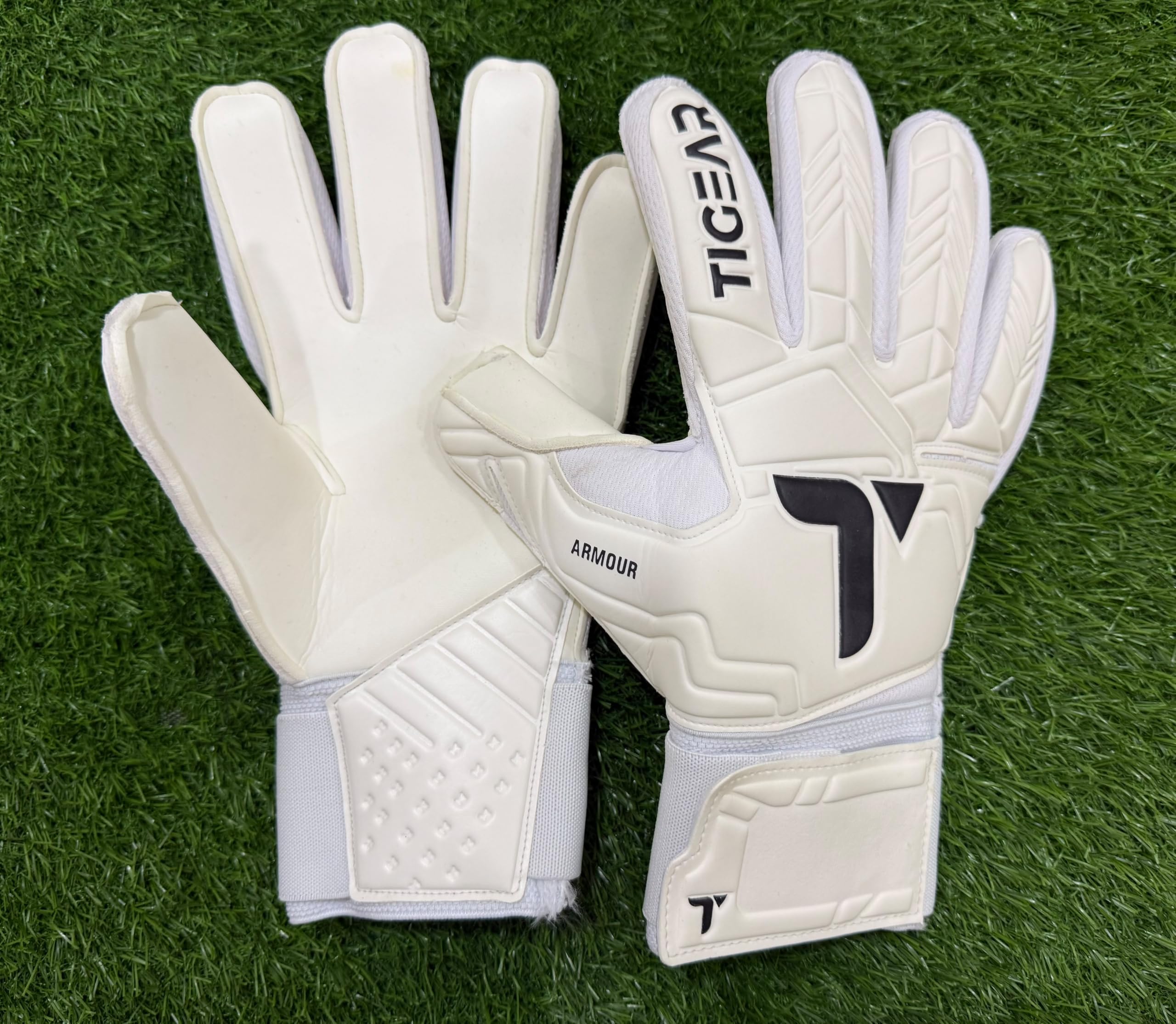TIGEAR Armour Series Goalkeeper Gloves (White, Mens Large - 10)