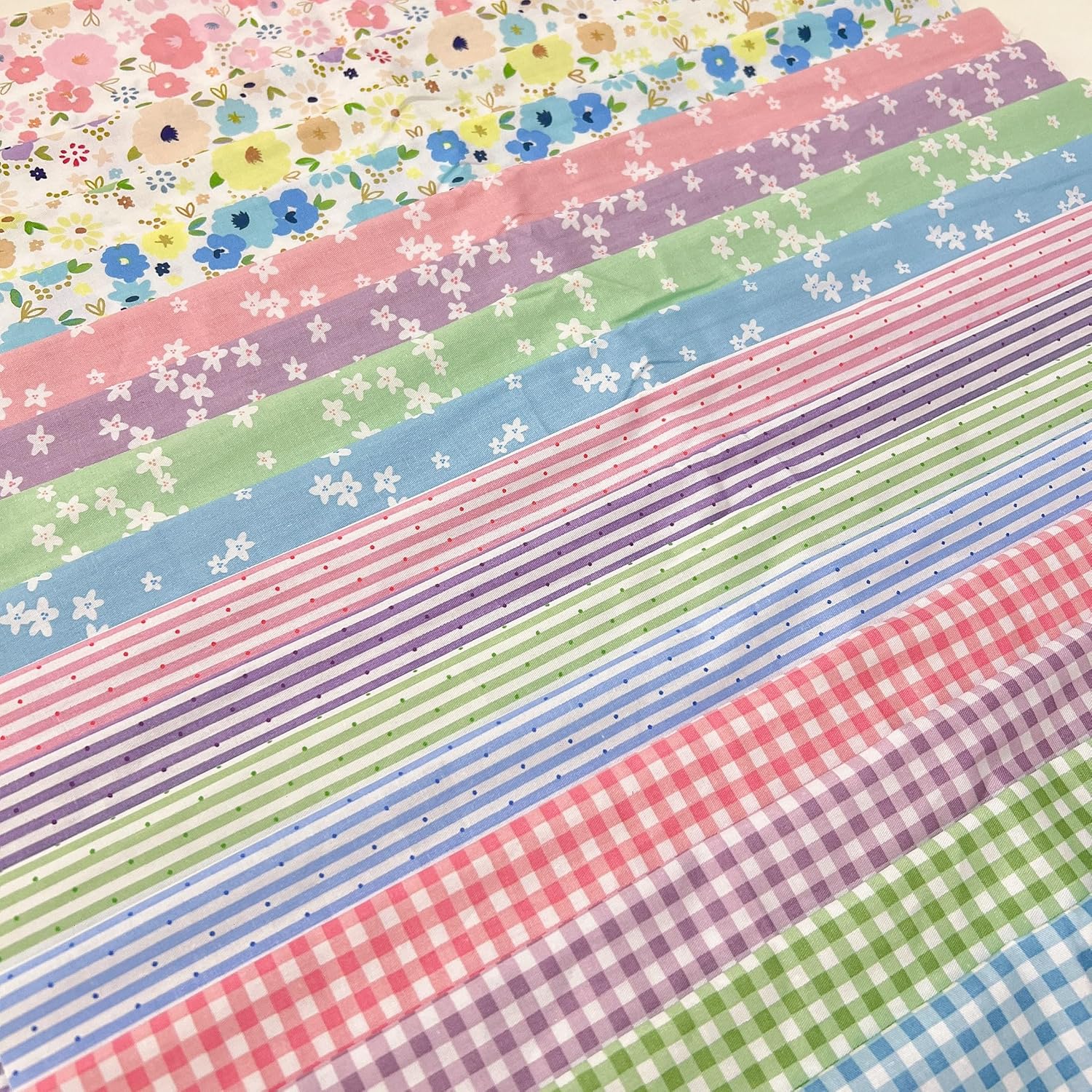 7Pcs 20" x 20" Cotton Fabric DIY Making Supplies Quilting Patchwork Fabric Fat Quarter Bundles DIY for Quilting Cotton Patchwork Cushions (16pcs Mix Flowers, 20" x 20")