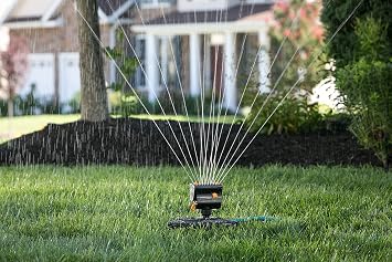 Melnor 65131AMZ MiniMax Turbo Oscillator Sprinkler, 4000 sq. ft., 4-Way Adjustable, Quick Connect Bundle, Black, Yellow