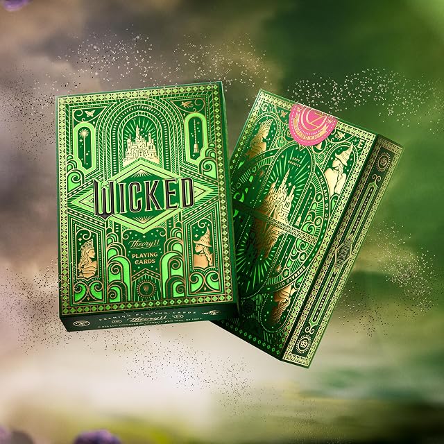 Foto 8 de 8 de theory11 Wicked Playing Cards - Baraja de póquer con temática de oro verde con ilustraciones de Glinda…