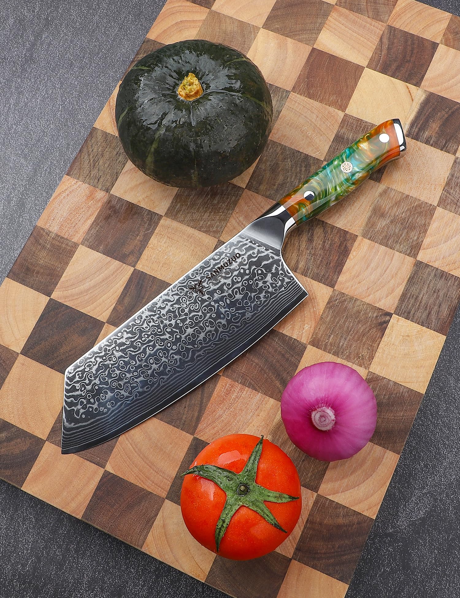 Coltello Nakiri Professionale - Coltello da Cucina 19 cm, Coltello da Chef Acciaio Damasco da 67 Strati- Impugnatura Ergonomica Resina - Xuan Series(Fantasia Arancione)