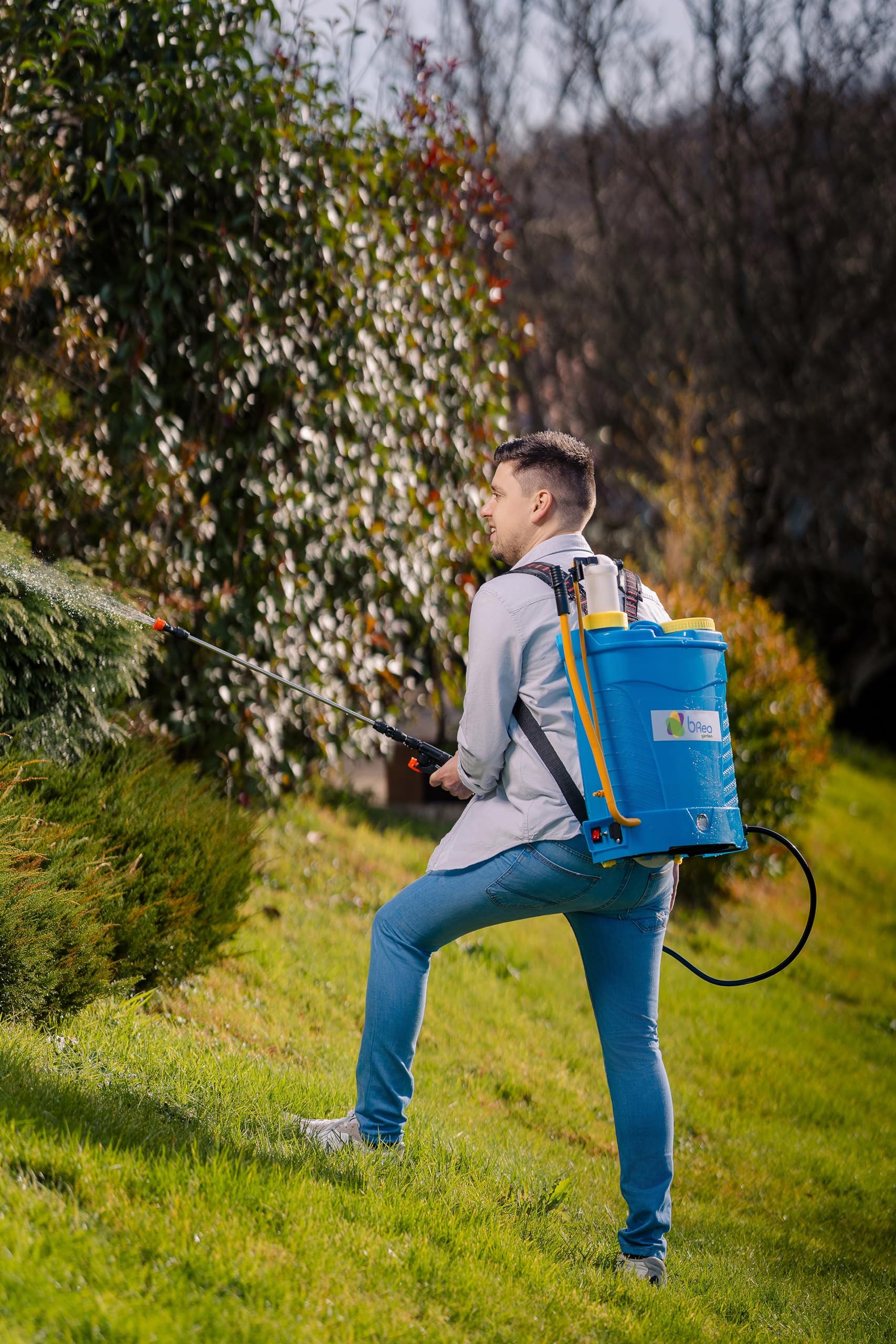 BREA - Pulverizador de Mochila a Presión de Lanza INOX con Batería Recargable, Tanque 16L.