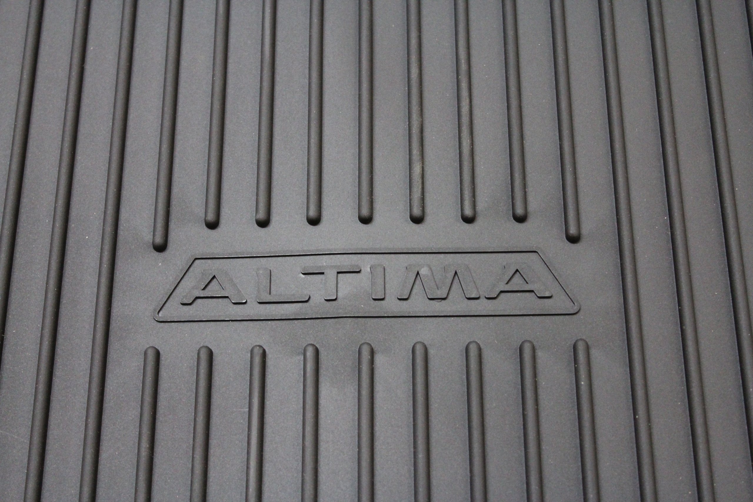 Nissan Genuine Accessories 999C3-UZ000 Trunk Protector