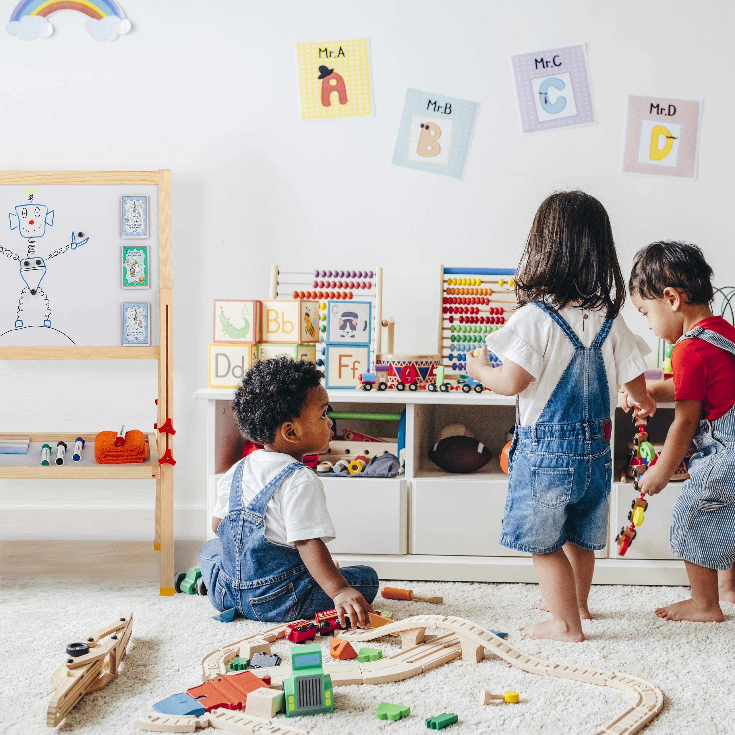 Relaxdays Lavagnetta per Bambini, Regolabile in Altezza & Magnetica in Legno, con Gesso, 81-104x45x42 cm, Legno Naturale