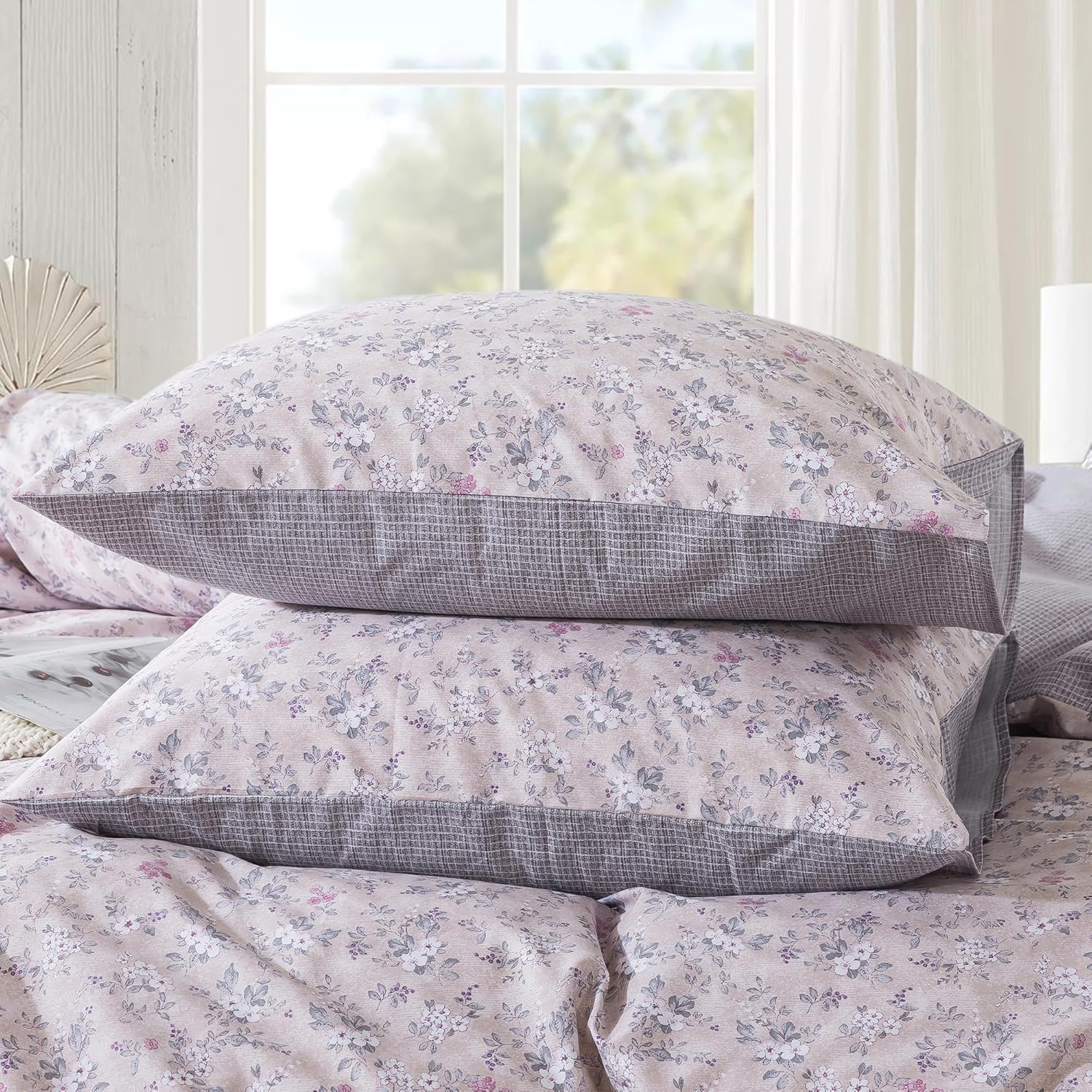 NEWLAKE Cotton Duvet Cover Queen Size - Soft Breathable Duvet Cover Set 3 Pieces with Zipper Closure, 1 Duvet Cover 90x90 Inches and 2 Pillow Shams, Gray Flower Bushes Pattern