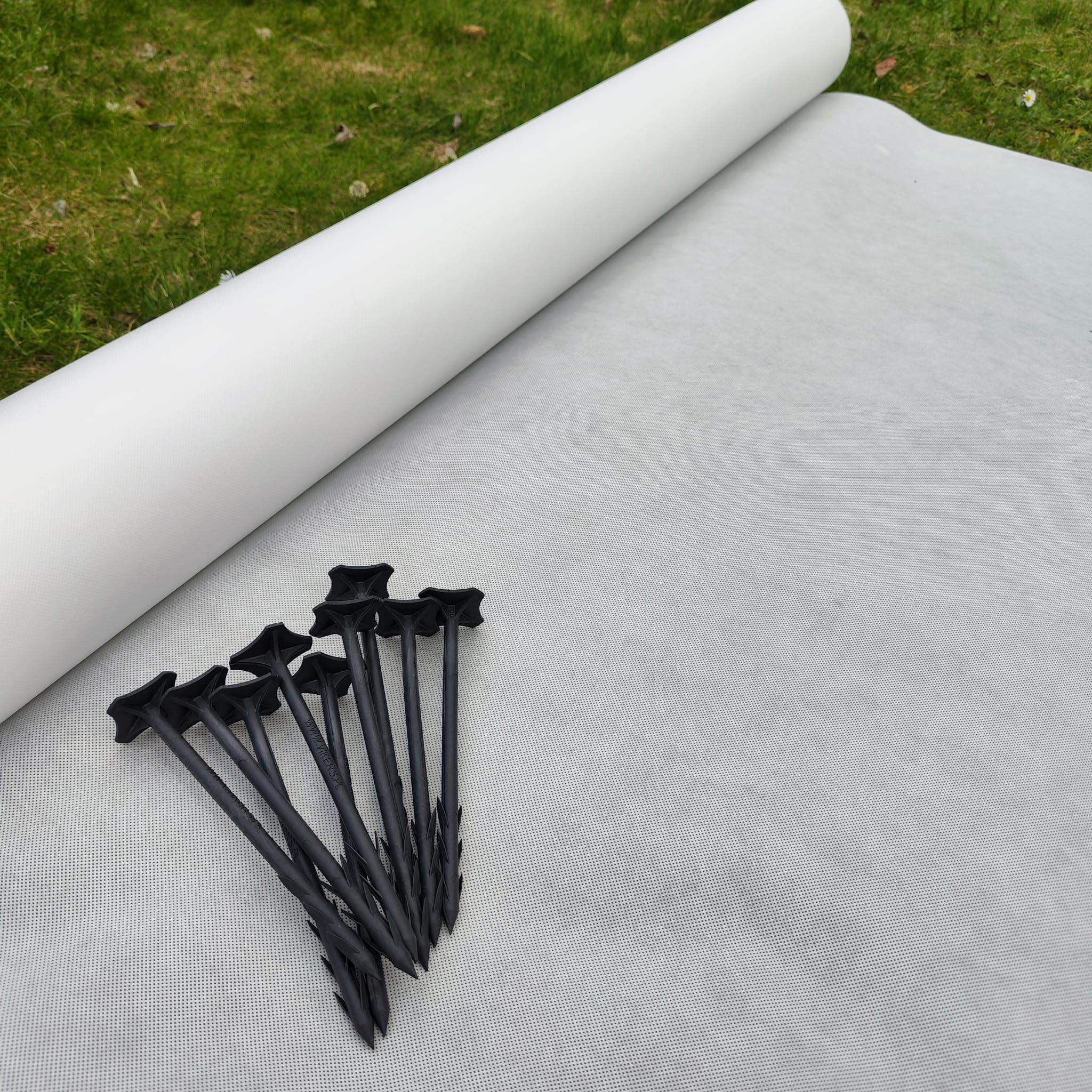 EraGreen Tejido de invierno 80g/m² 3,2 m x 80 m - Tejido para protección contra heladas de las plantas, tejido de protección contra el frío UV-resistente e impermeable, tejido para invernadero, tejido