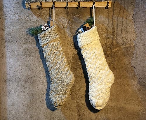 Miniatura 8 de Calcetines de Navidad, tejidos, únicos, color blanco, borgoña y marfil.