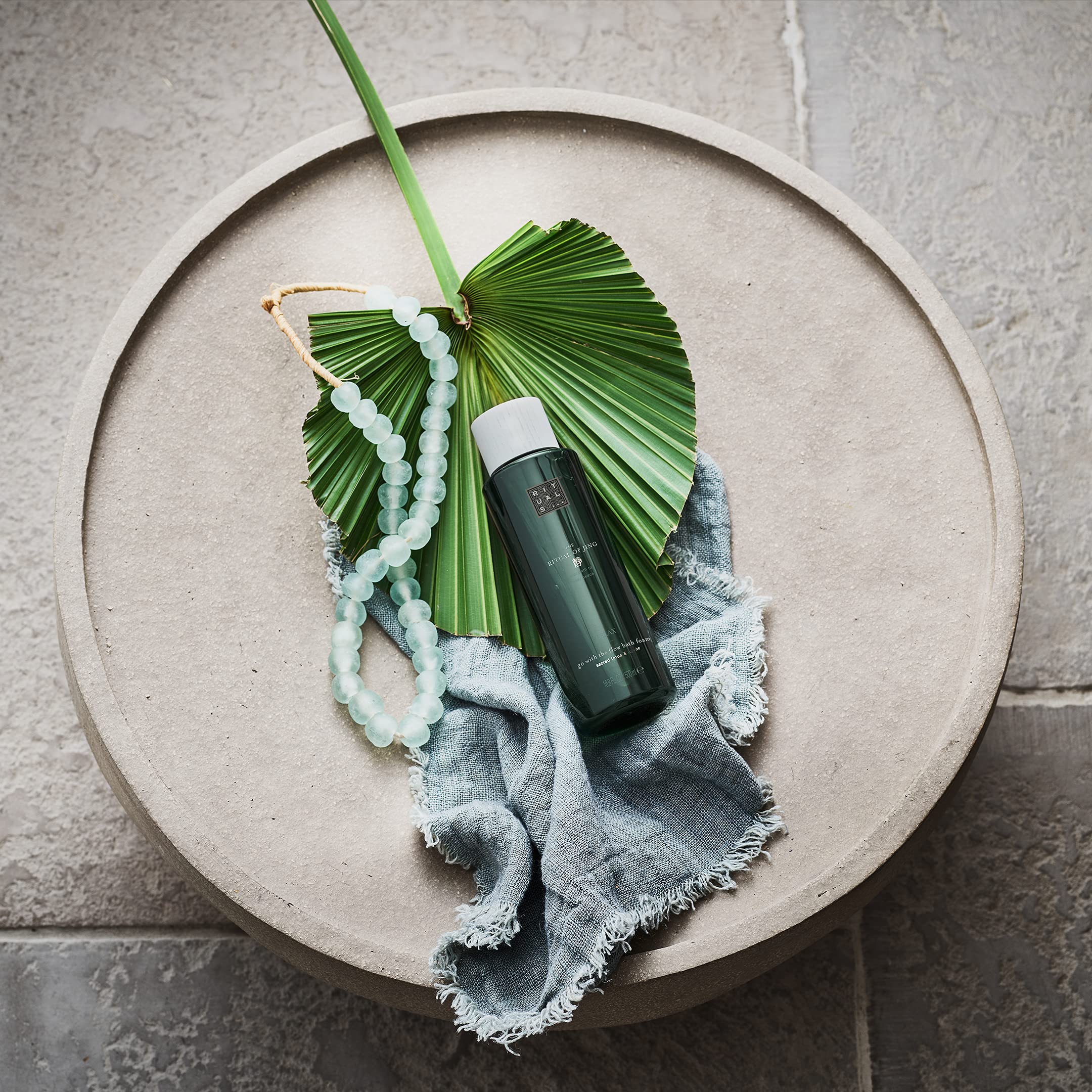 RITUALS Schaumbad von The Ritual of Jing, 500 ml – mit heiligem Lotus, Jujube und chinesischer Minze – entspannt und beruhigt