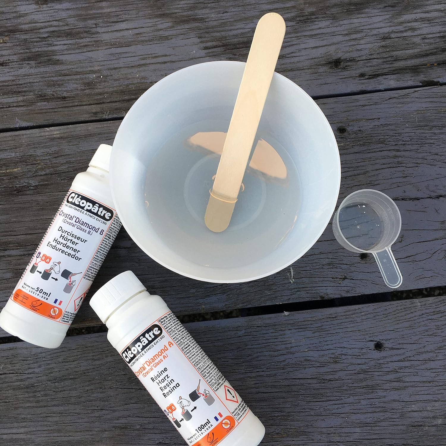 Cléopâtre Silicone Mould Pendant, White, 11.3cm x 15.5cm