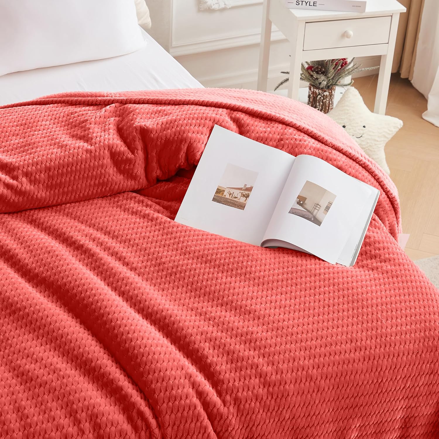 120x120 Inch Huge 10'x10' Extra Large Soft Cozy Fleece Blanket, Giant Seamless Oversized King California King Blanket Olive-Shaped Jacquard Pattern for Sofa, Family, Travel - Coral