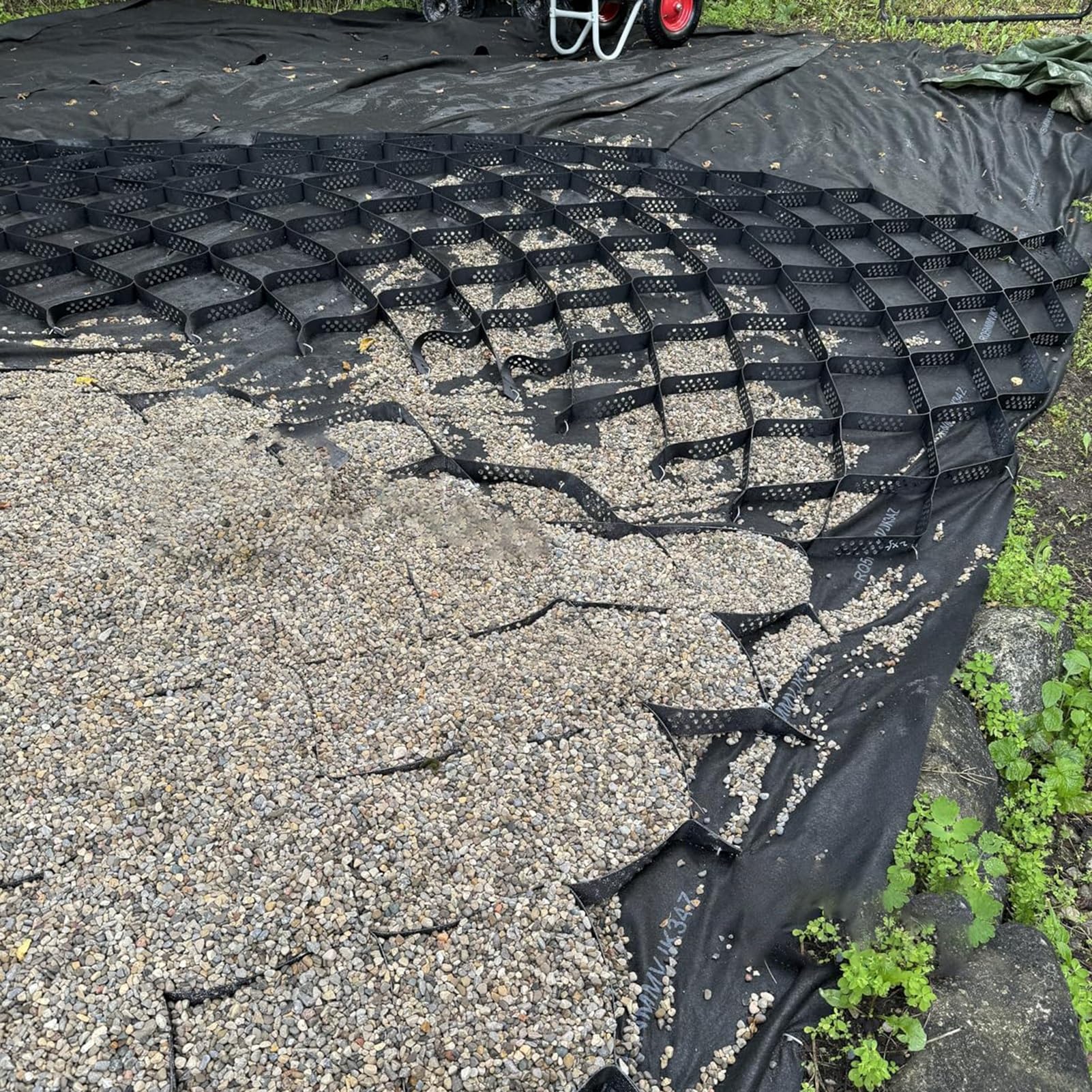Rejilla estabilizadora de Grava de 30 x 30 cm con Forma de Panal para pavimentación de terrazas, Jardines y garajes - Solución para la estabilización del Suelo