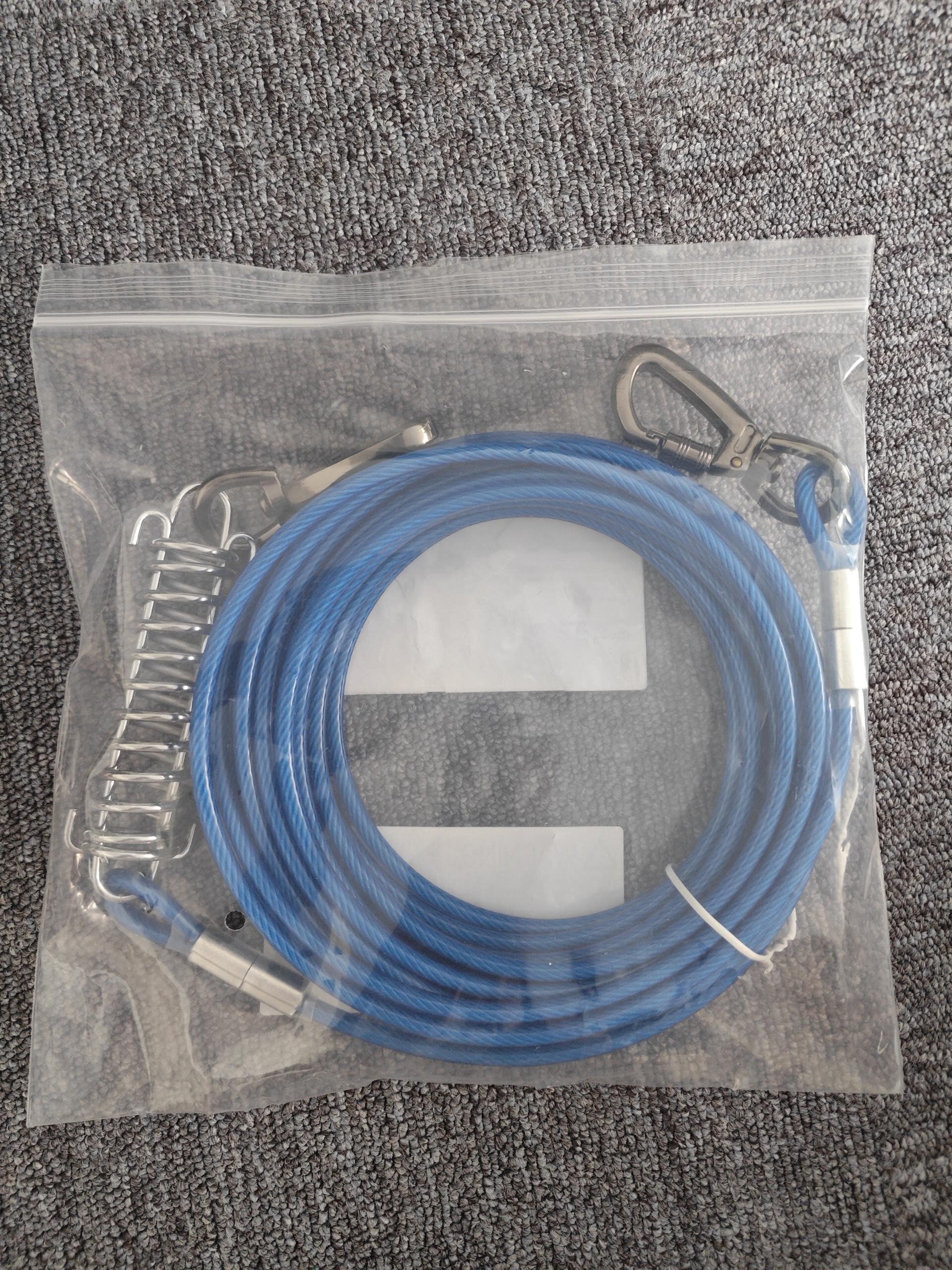 Cable de amarre azul para perros con gancho giratorio de resorte, cadenas de perro resistentes para exteriores, correas de cable para patio, camping, para perros de hasta 500 libras (3 m)