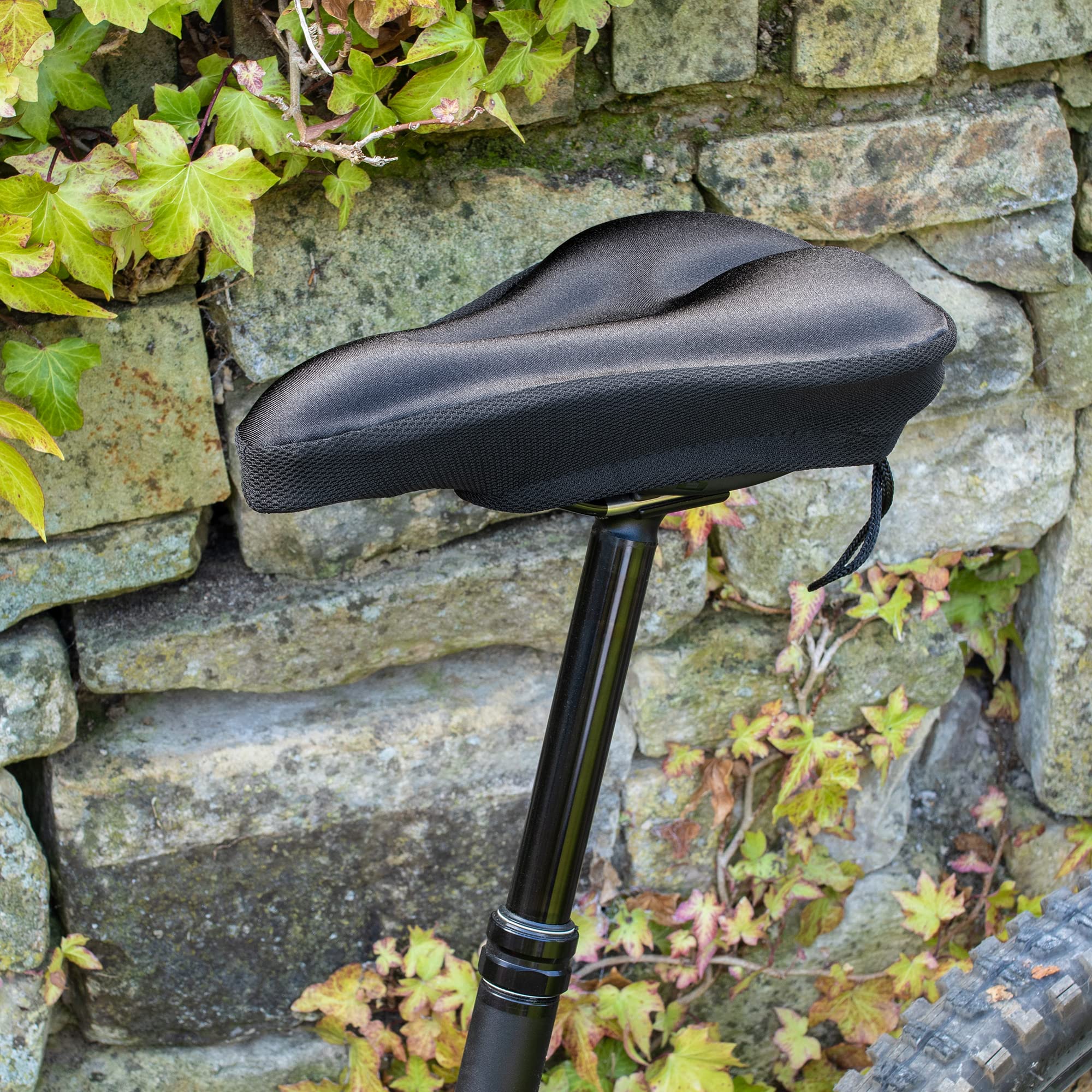 Hardys Memory Foam Bike Seat Cushion - Comfortable, Soft, Wide Non-Slip Bicycle Saddle Cover with Drawstring Strap, Breathable - for Exercise Bikes, Mountain Bikes & Electric Bikes