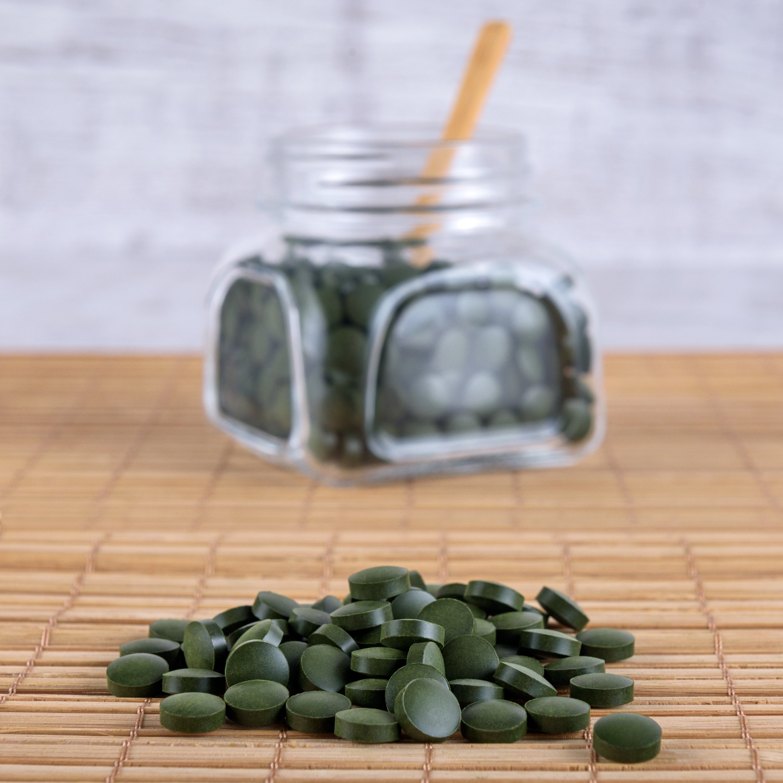 Mynatura Bio Chlorella Tabletten 500g I Algen I Vegan I Rohkostqualität I Mineralien I Eiweiß I Protein Täglicher Verzehr I + 1.250 Tabletten a 400mg (500g)