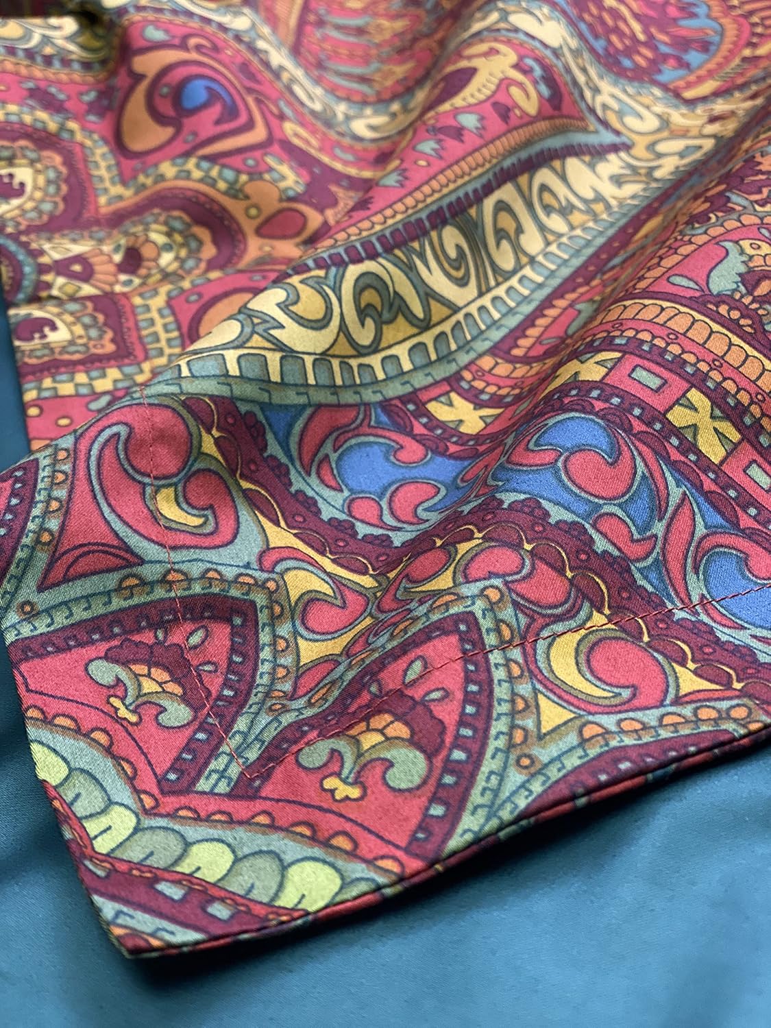 Get Bed Ready Boho Paisley Medallion Duvet Cover Set Traditional Antique Rug Vintage Damask Bohemian Pattern Bedding Elegant Boteh Tapestry Egyptian Cotton (Ruby Red, Queen)