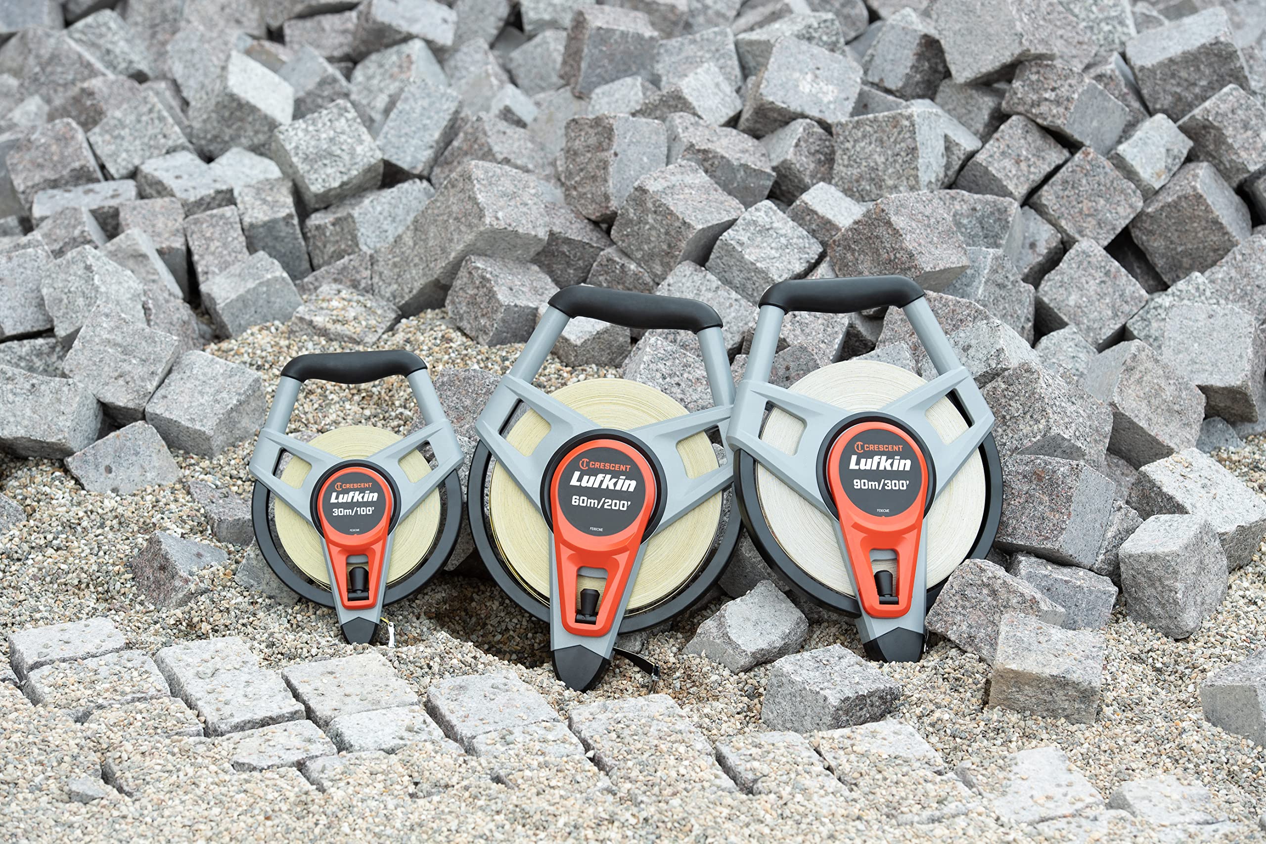 Lufkin FE60CME Cinta Métrica de Fibra de Vidrio, 60 mx 19 mm / 200 'x 3/4" con Marcas Métricas e Imperiales y Relación de Transmisión de Retorno de 3 a 1