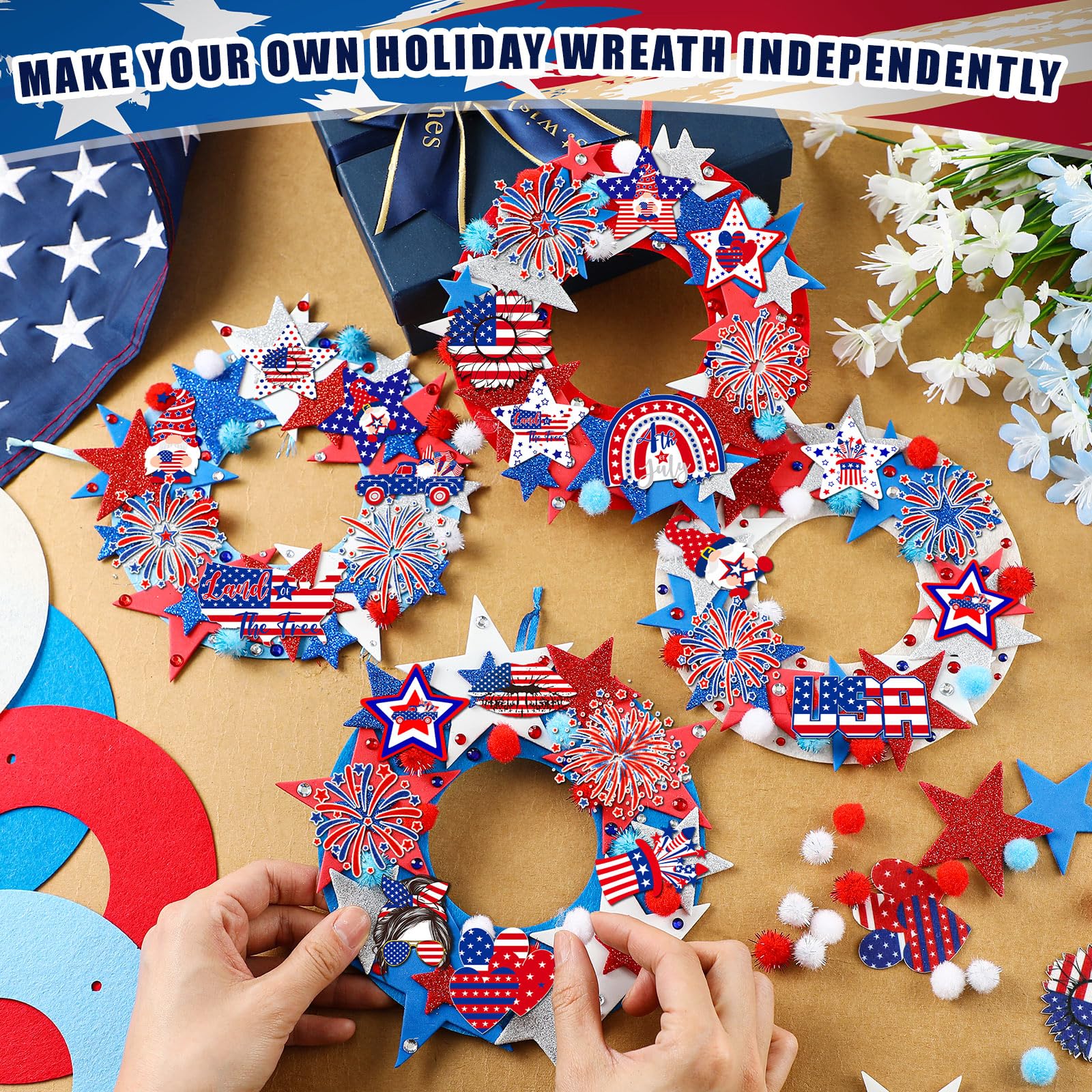 SmoothNovelty Kit di 405 pezzi di artigianato patriottico per il 4 luglio, kit fai da te per ghirlande per il giorno dell'indipendenza dei bambini, 32 ghirlande in feltro per il giorno della