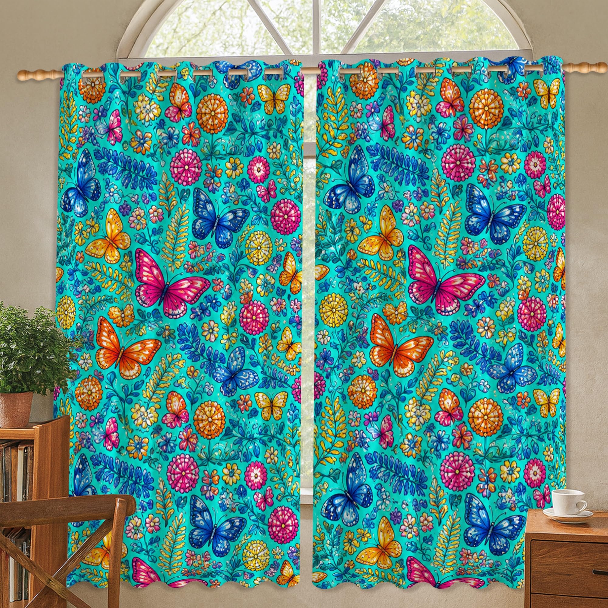Rideaux occultants bohèmes papillon turquoise pour sublimer la chambre d'enfant
