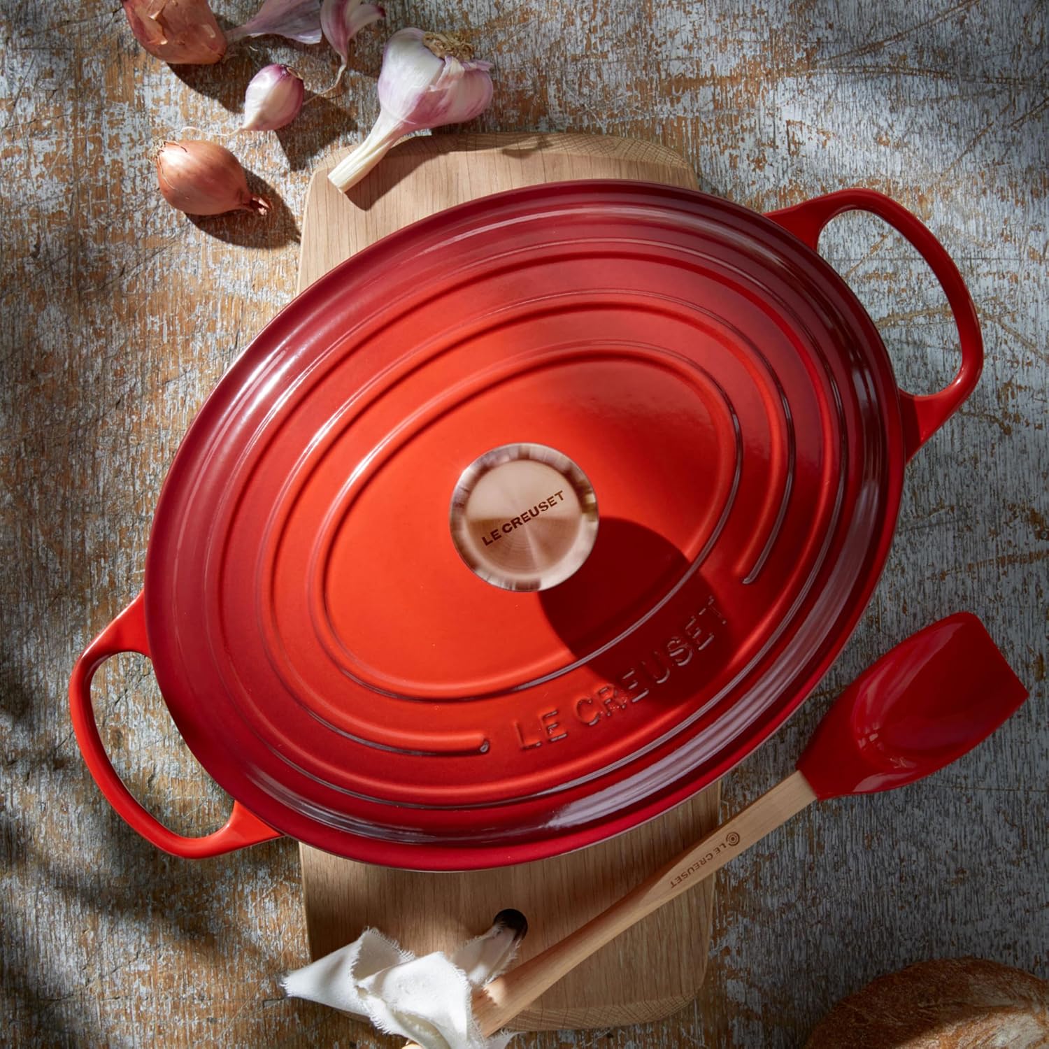 Le Creuset Signature 8-quart Oval Dutch Oven with Copper Knob - Enameled Cast Iron (Cerise) - Image 6