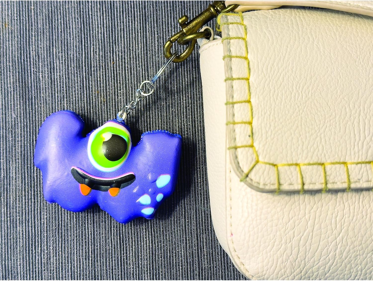 GEDDES Raymond Squishy Alpha Monster Keychain Buddies (Pack of 26) - Cute Alphabet Keychains for Backpacks and Zippers