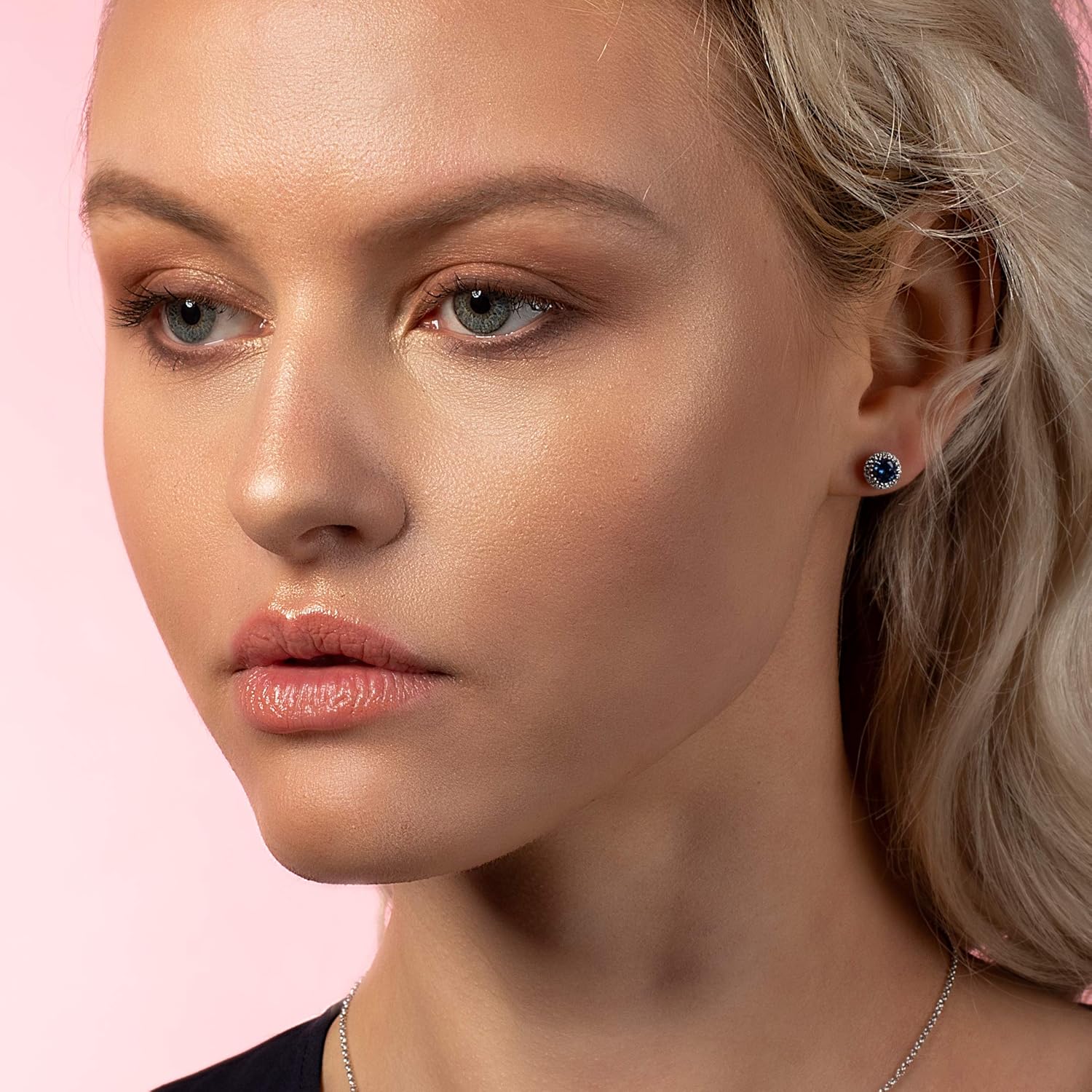 Namana Halo Stud Earrings with White or Coloured CZ. Available with Blue, Green, Red, Light Blue or Clear Stones in Silver, Gold and Rose Gold
