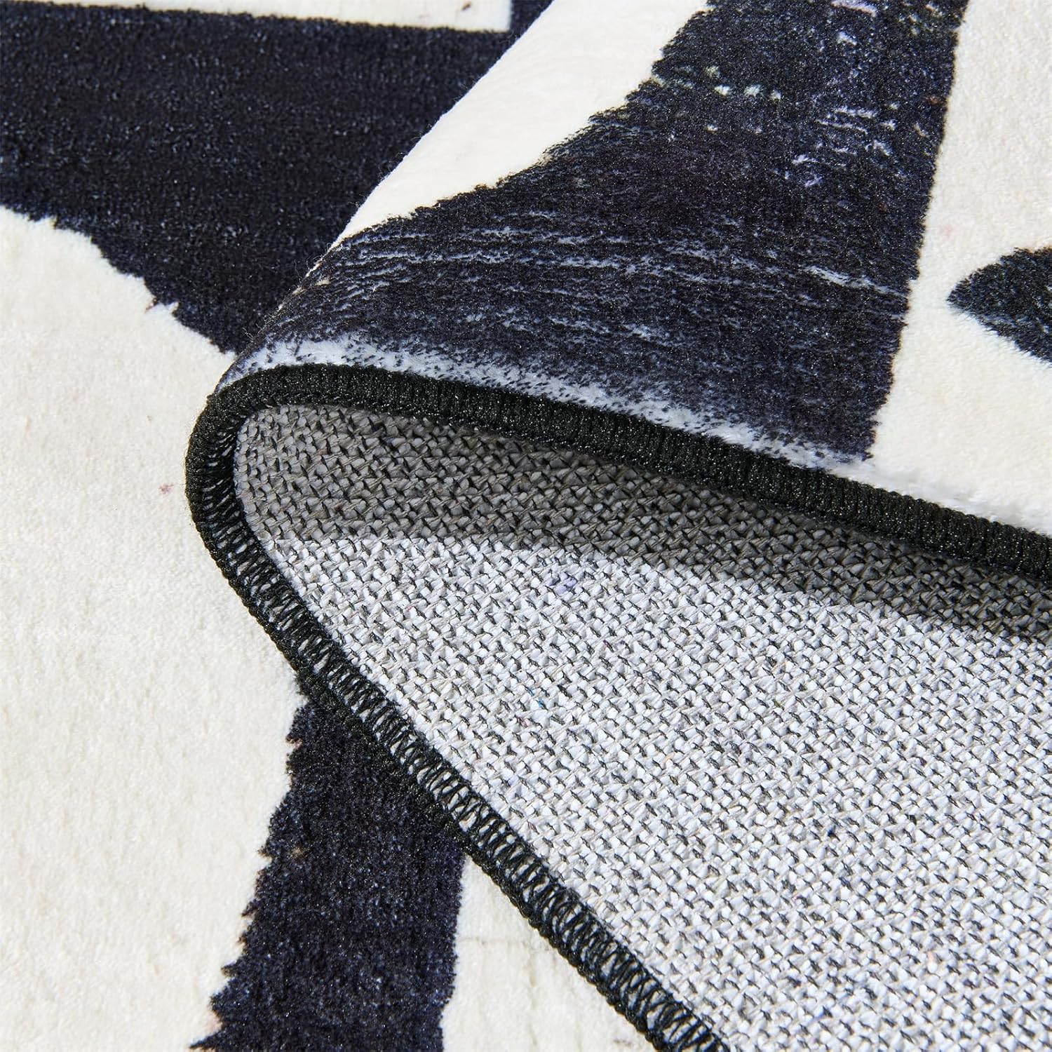 Estmy Black and White Cat Washable Rug, Ultra Thin Stain Resistant Vintage Checkered Aesthetic Cute Accent Bedroom Carpet Boho Fun Retro Art 5x7 Area Rugs for Kitchen Entryway Living Room Dorm