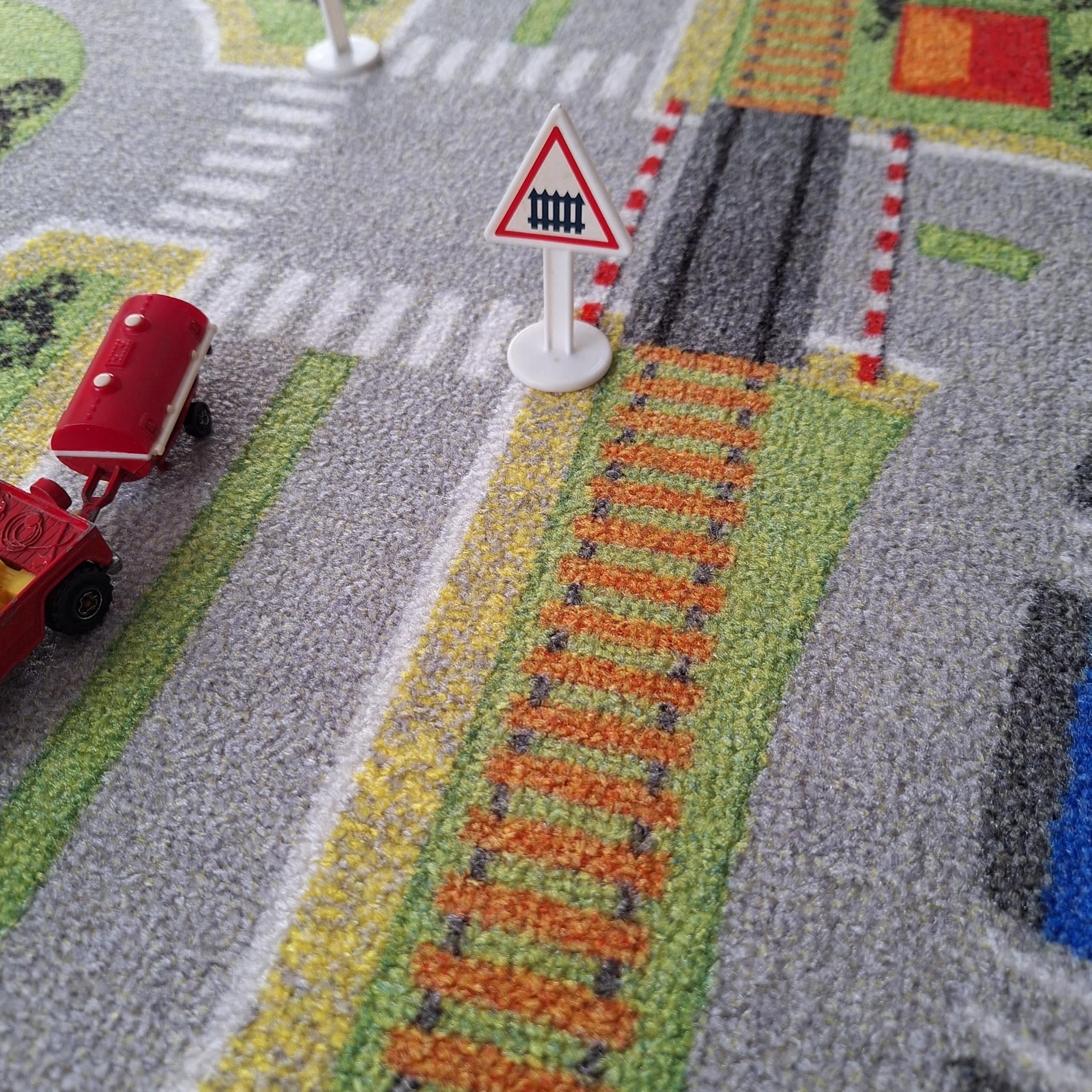 Tapis de Jeu Transport Circuit Mobilité pour Voitures, Trains, Avions, Chambre d'enfant, Polyamide, Normes CE (95x133cm)