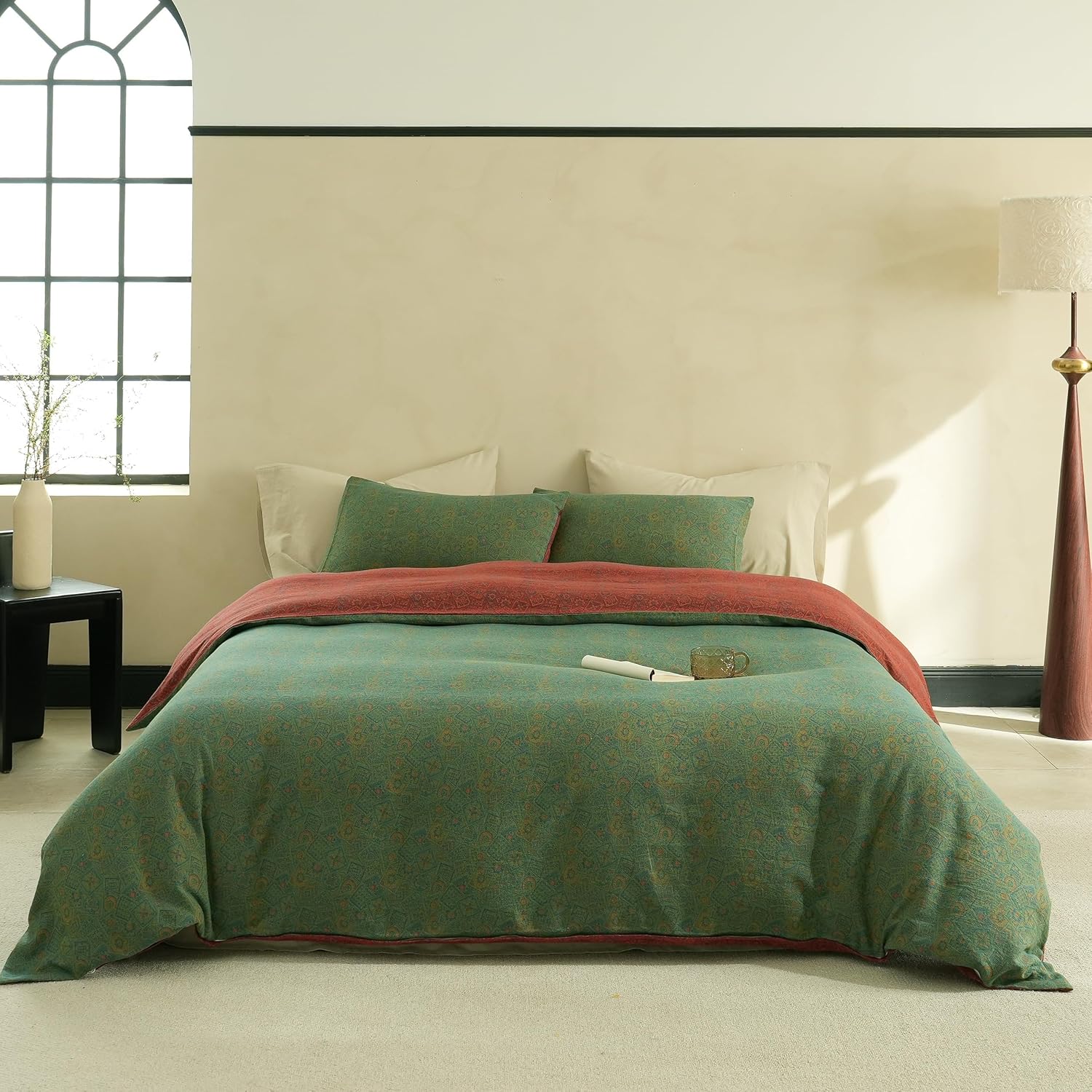 100% Cotton Jacquard Duvet Cover King Size, 3 Pcs Reversible Floral Duvet Cover Set with Zipper Closure, Soft & Breathable Bedding Set for All Seasons (104" x 92",Coffee)