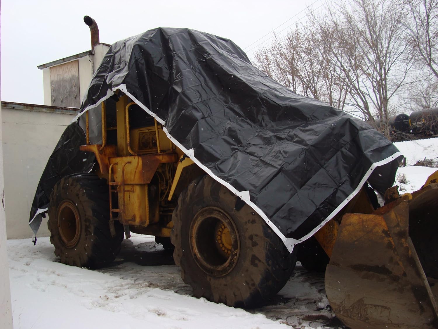 24' x 40' White & Black Reversible Extra Heavy Duty Tarp
