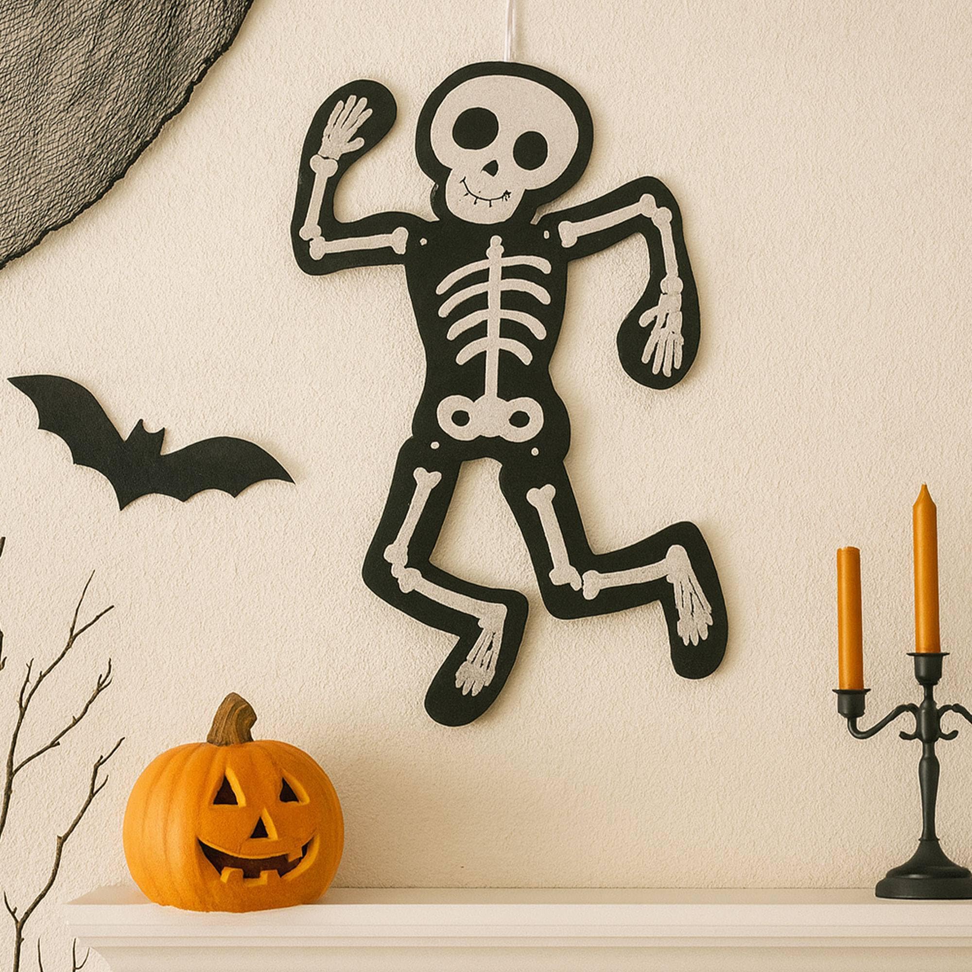Well Home Halloween Deko - 5 Hängende Figuren + Girlande