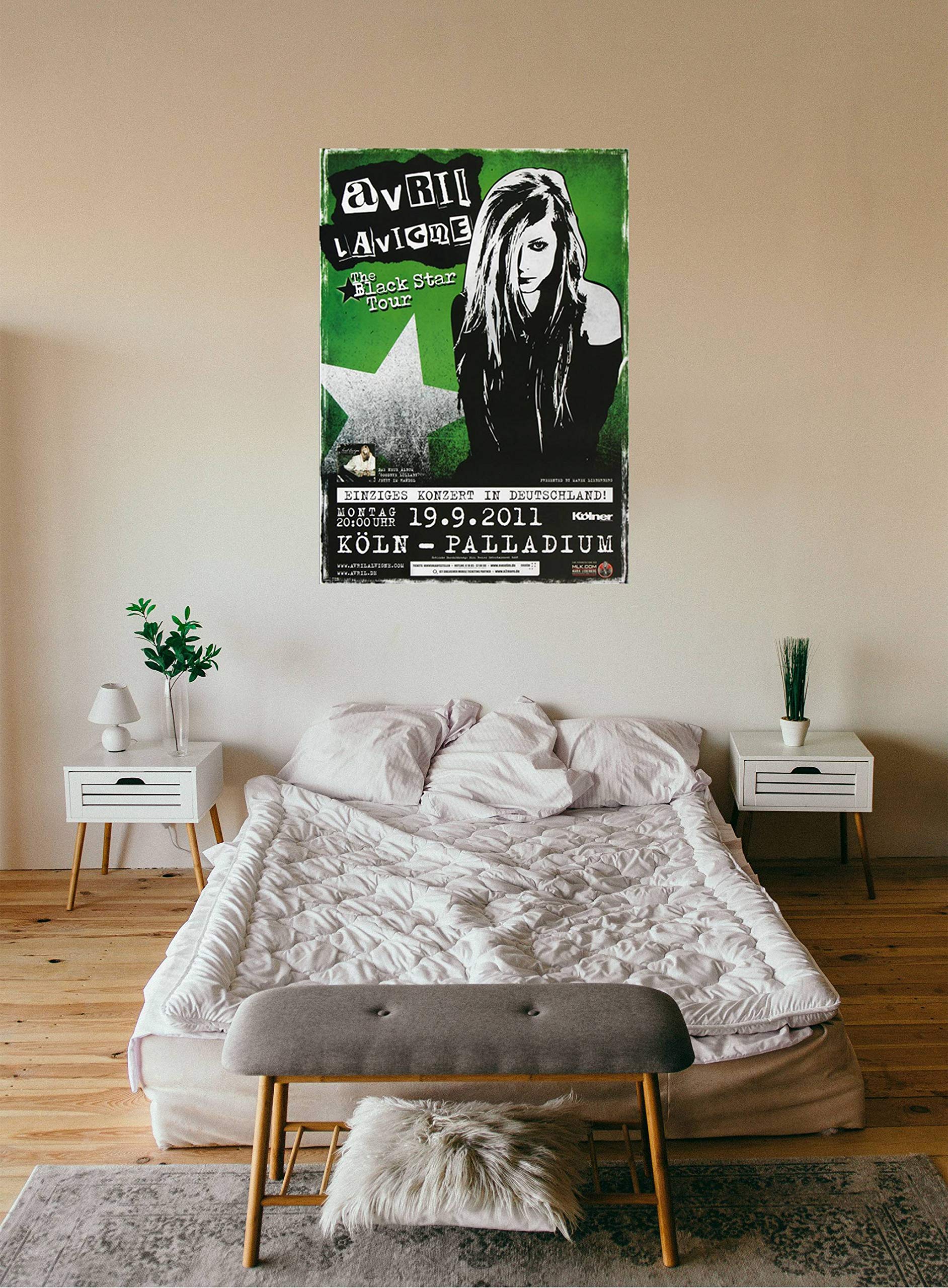 Avril Lavigne - Black Star, Köln 2011 » Konzertplakat/Premium Poster | Live Konzert Veranstaltung | DIN A1 «
