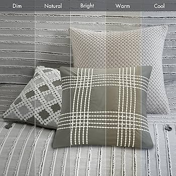 THE TOE （Madison Jacquard ） Square Toe Crystal Detailed Heel | White - Rave