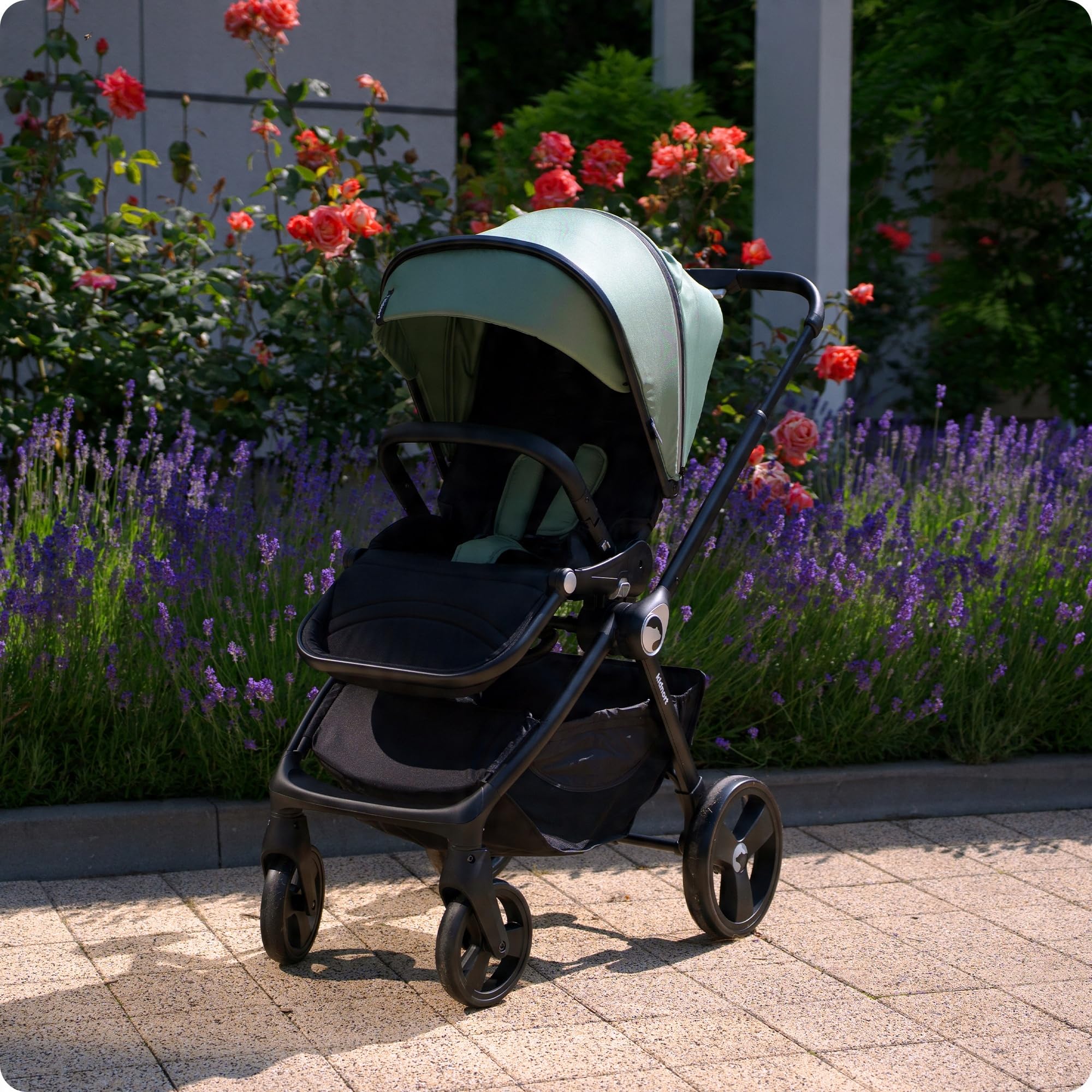 Isbjörn Buggy Passeggino dalla nascita fino a 22 kg – sedile reversibile, ruote a 360°, funzione sdraiata e poggiapiedi, copertura parasole XXL, pieghevole con una sola mano, con parapioggia