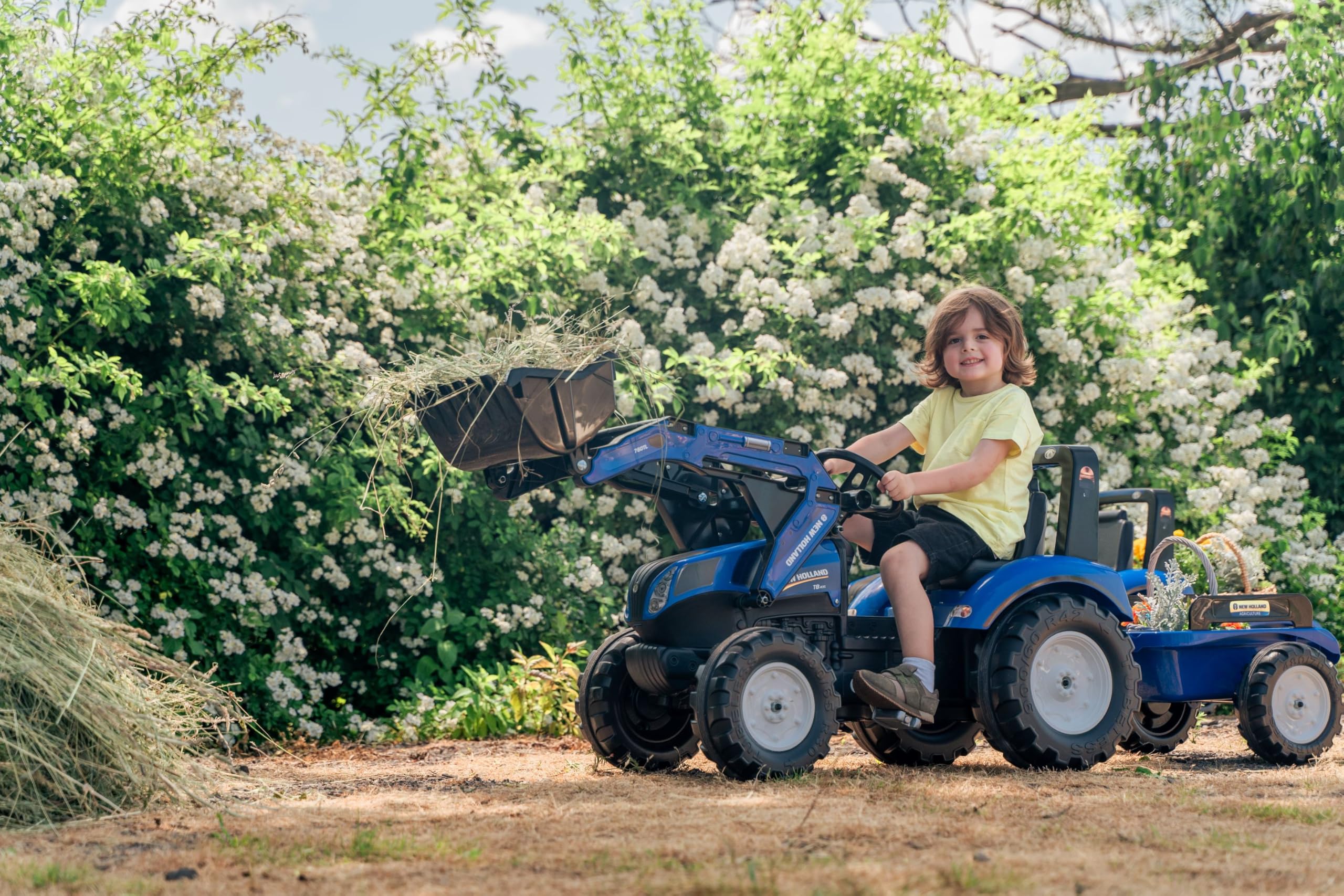 Falk 3090M – Excavadora New Holland T8 + Remolque