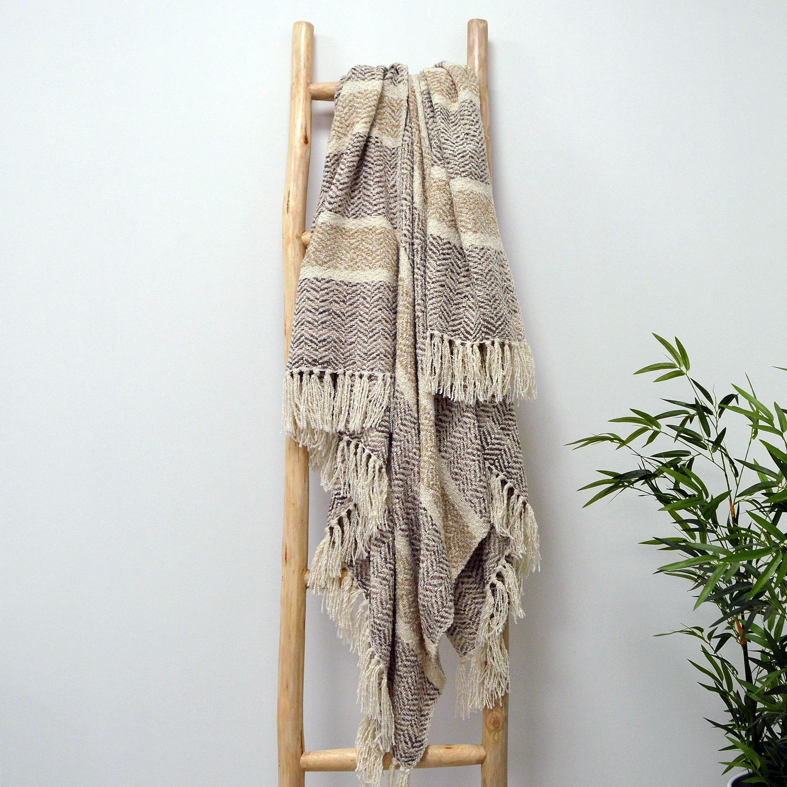 Allure Bath Fashions Natural Luxury Chenille Herringbone Throw Blanket Chevron & Striped Design With Tasselled Fringe - Made From 100% Recycled Polyester (150 X 200Cm, )