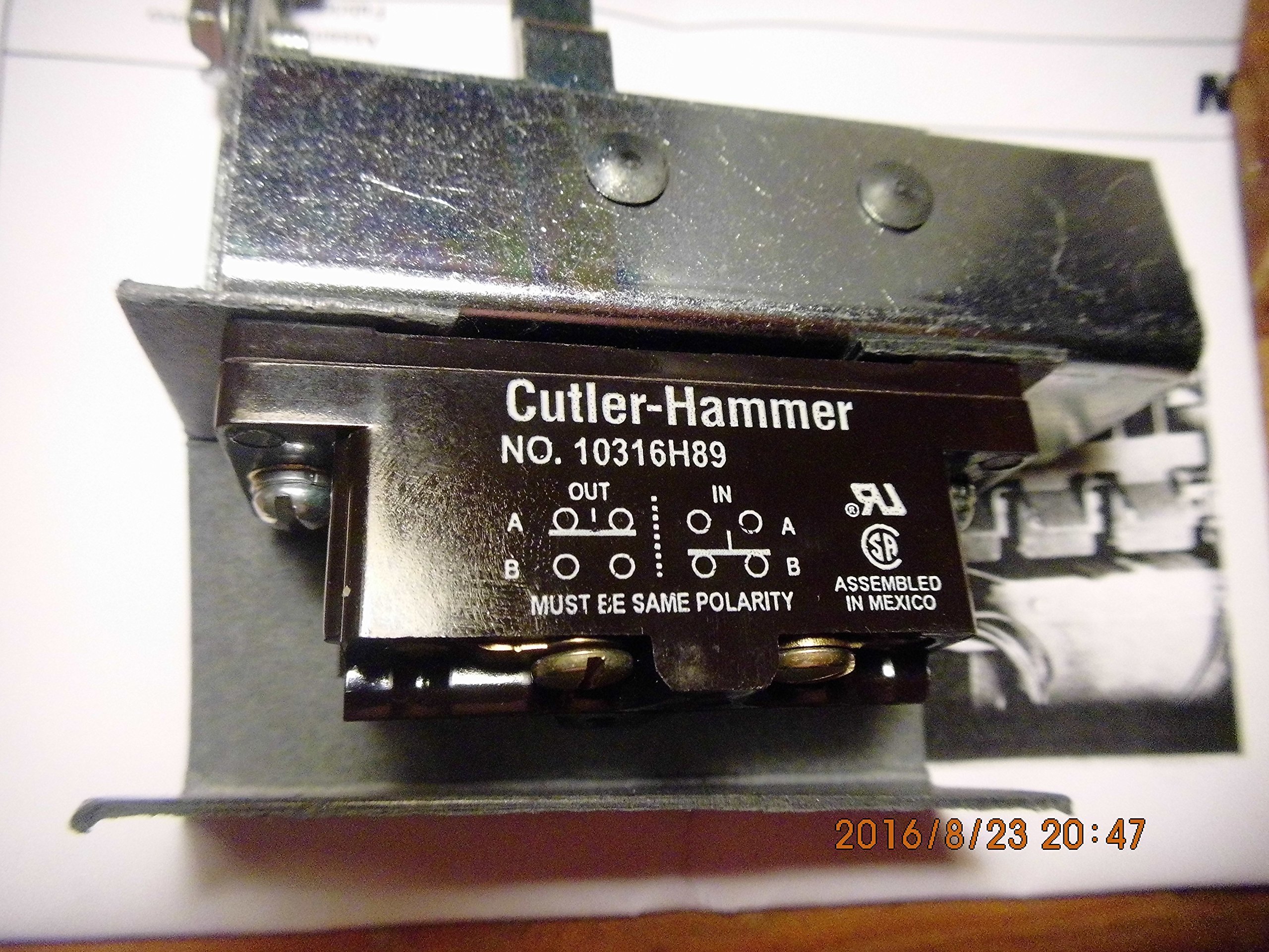 CUTLER HAMMER DS200EK1 Auxiliary Contact KIT, Electrical Interlock, All SWITCHES (Except 30-100A DG), 1NO/1NC