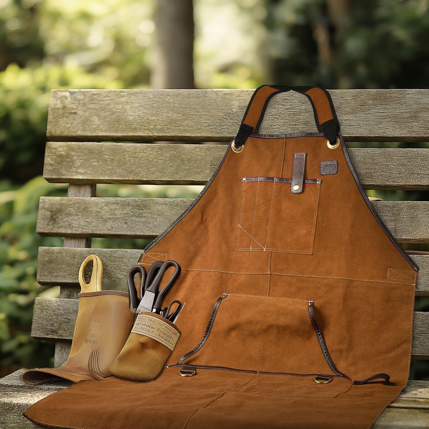 LEATHER VILLAGE Work Apron - Heavy Duty Woodworking Apron for Men with Tool Pockets for Woodworkers, Blacksmiths, Carpenters – Tan Color (Size M to XXL)
