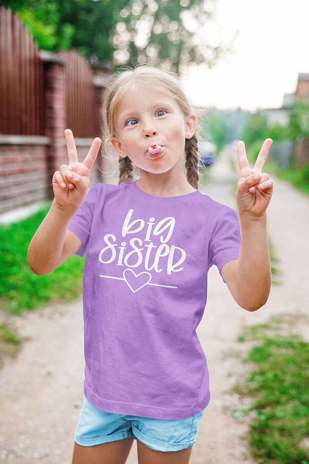 Olive Loves Apple Big Sister Heart Sibling Reveal T-Shirt for Baby and Toddler Girls Sibling Outfits