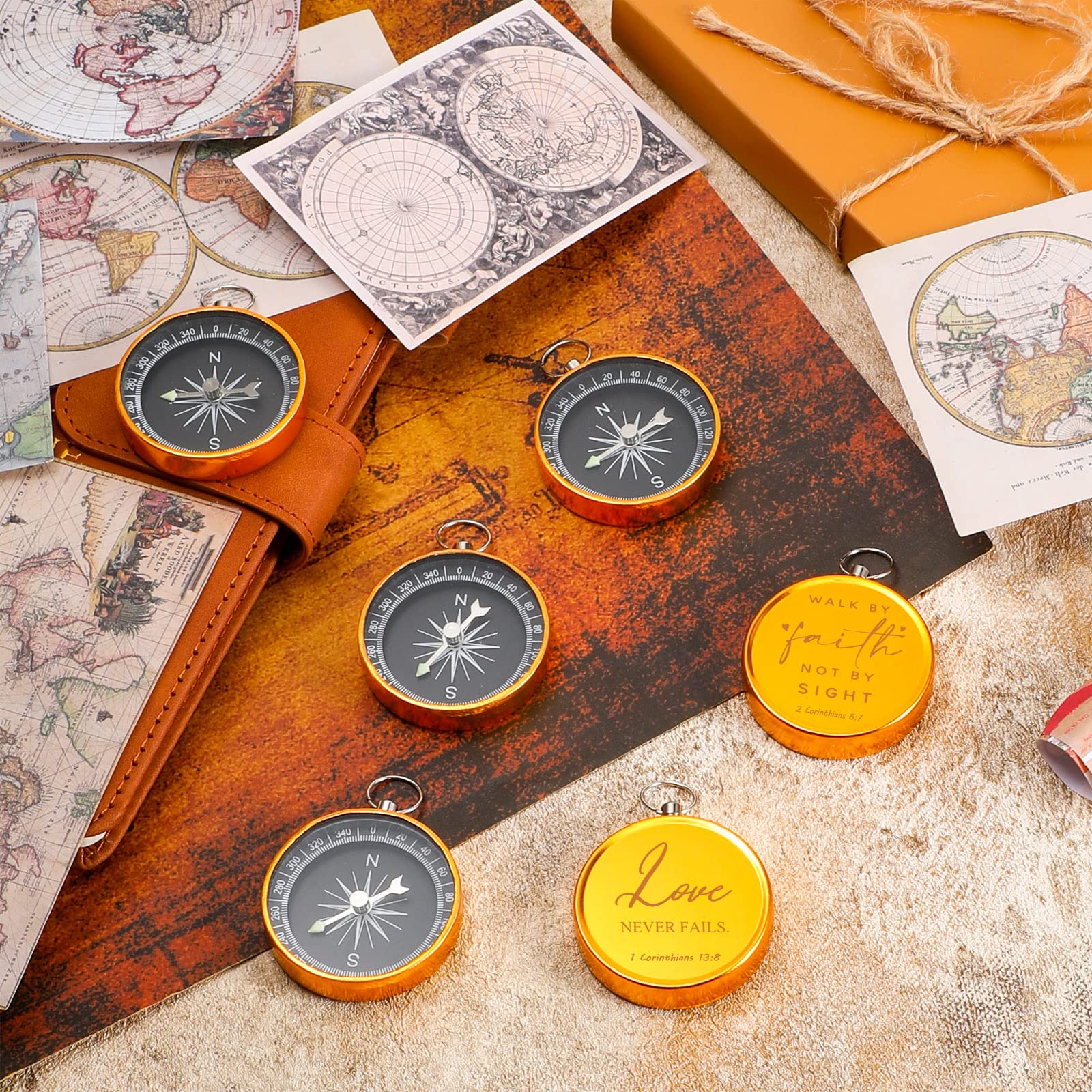 Lot de 50 boussoles gravées avec verset de la Bible - Boussole vintage nautique de camping - Cadeau de baptême chrétien pour homme et femme - Boussole de randonnée pour la fête des pères, garçons et