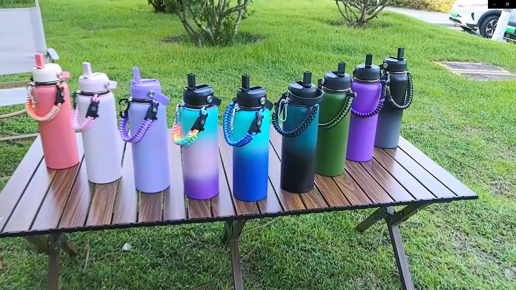 Amazon.com: 64OZ Insulated Sports Water Bottle - Large Half Gallon