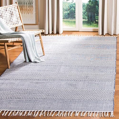 Safavieh Montauk Collection MTK330B Handmade Tassel Cotton Area Rug, 4' x 4' Square, Ivory / Navy
