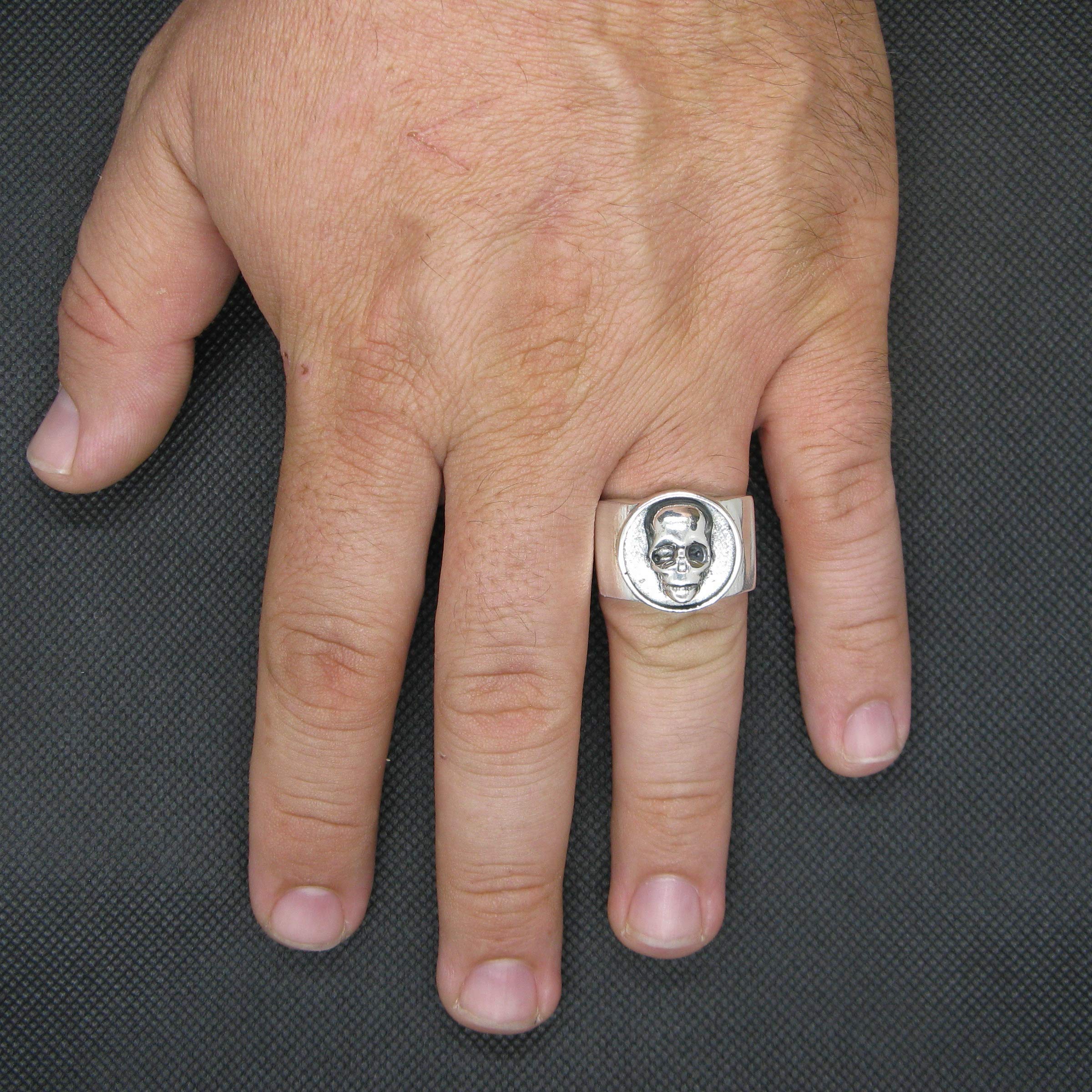 Anillo de plata esterlina para hombre con calavera maciza con sello de plata 925 R002019