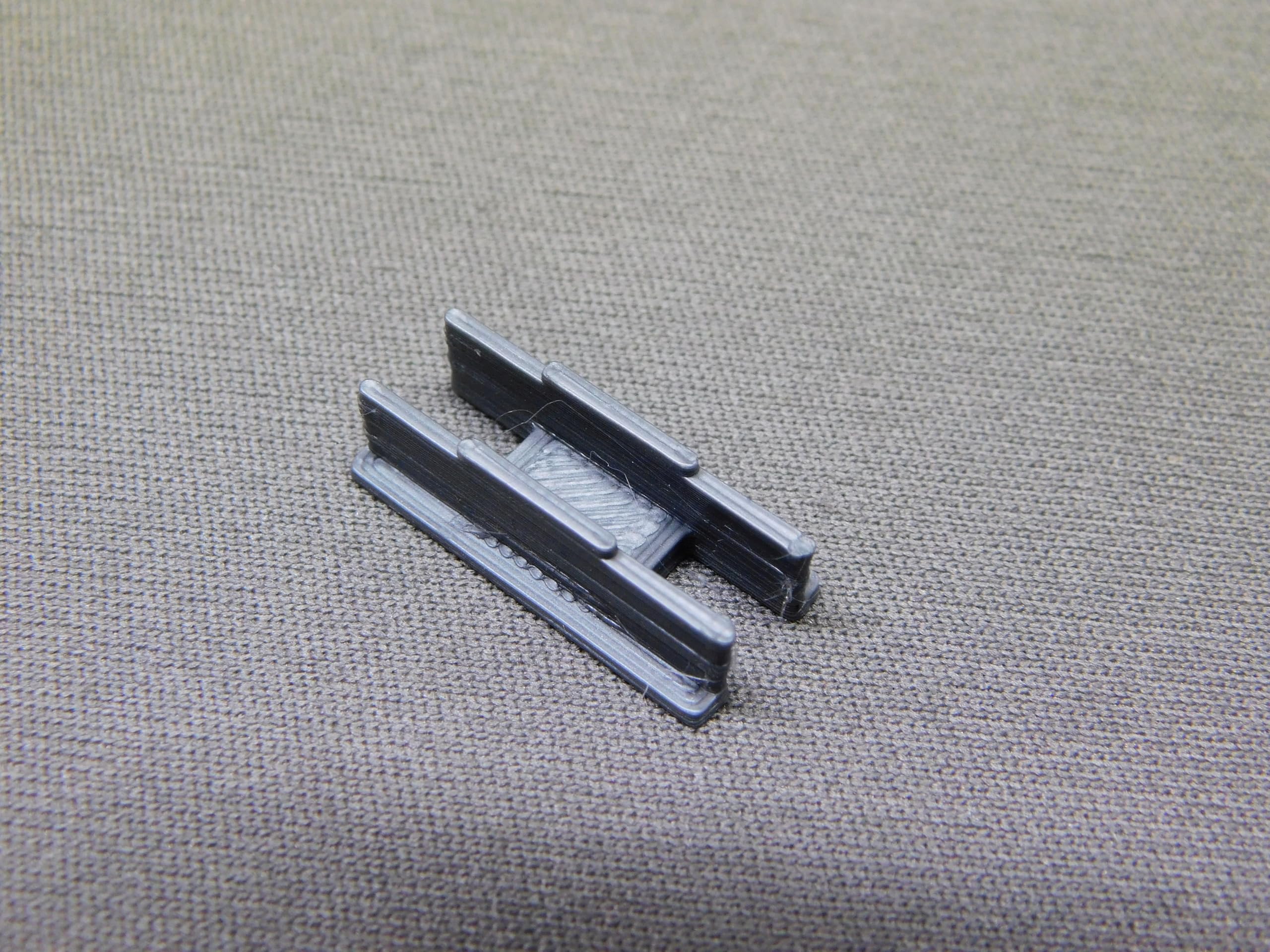 BIG DOGZ DESIGNS Track CLIP'Z for Lionel FASTRACK 12 Pack BDZ0012