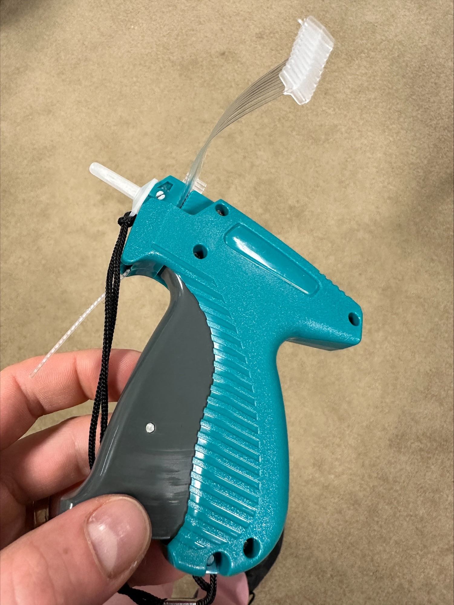 Watch Easy to use and durable.Versatile tagging gun explored here