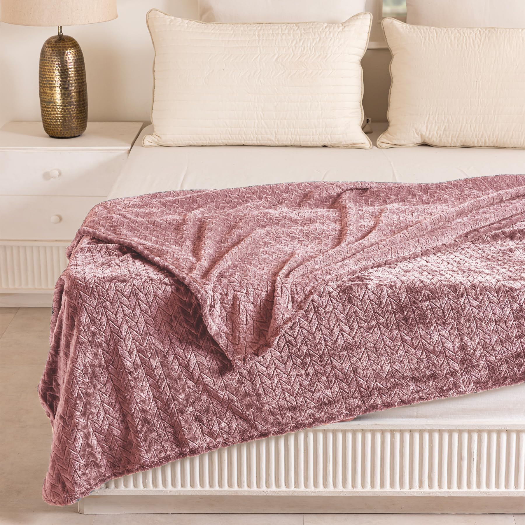 HOMEMONDE Blanket Single Bed for Winter - Chevron Pattern Flannel Plush Blanket 55 x 90 Inch, Luxury Cozy Throw Blanket - (Pink, 140 x 228 CM)-200 TC
