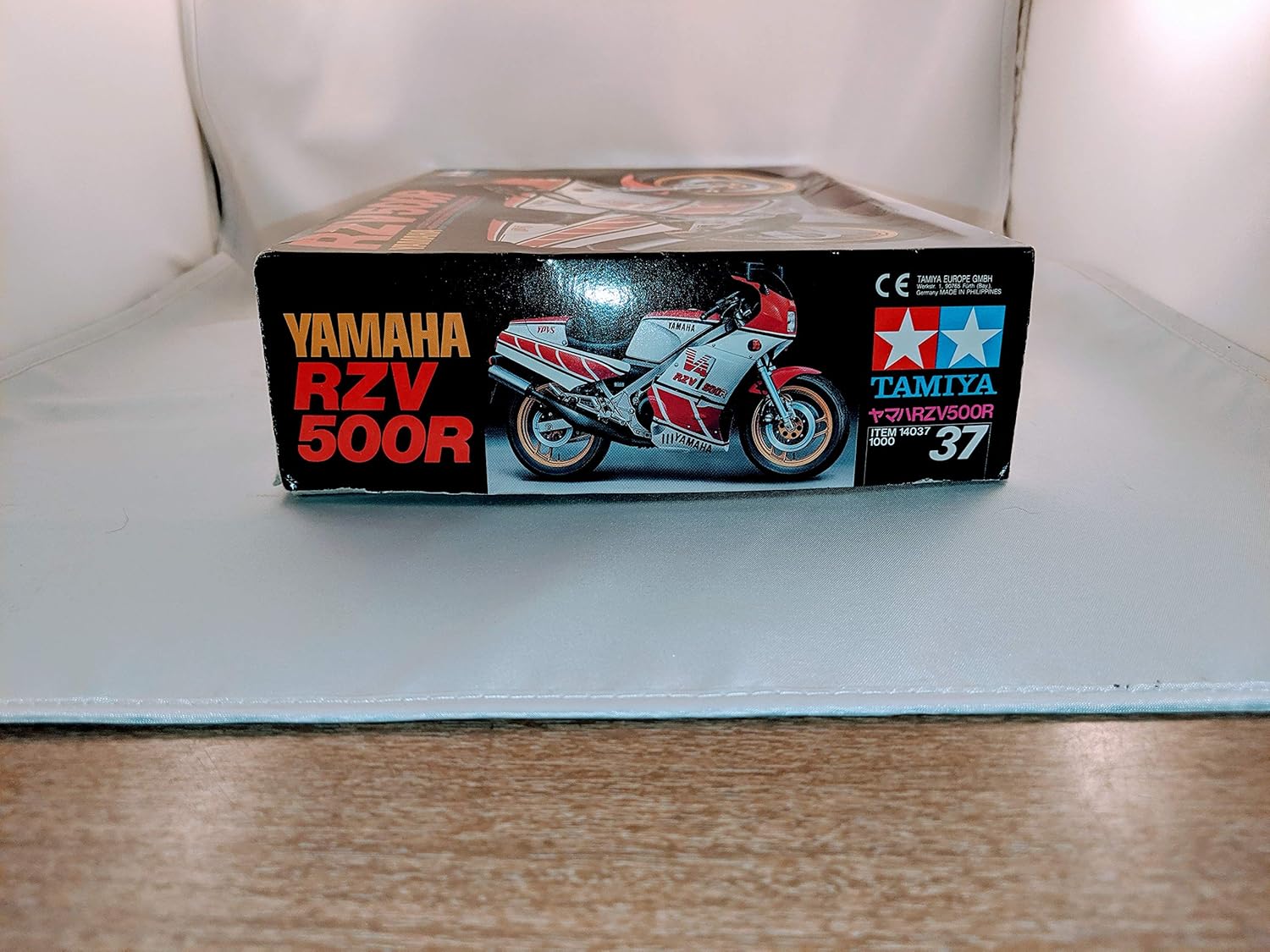The Hobby Company Tamiya 1:12 Yamaha RZV 500R